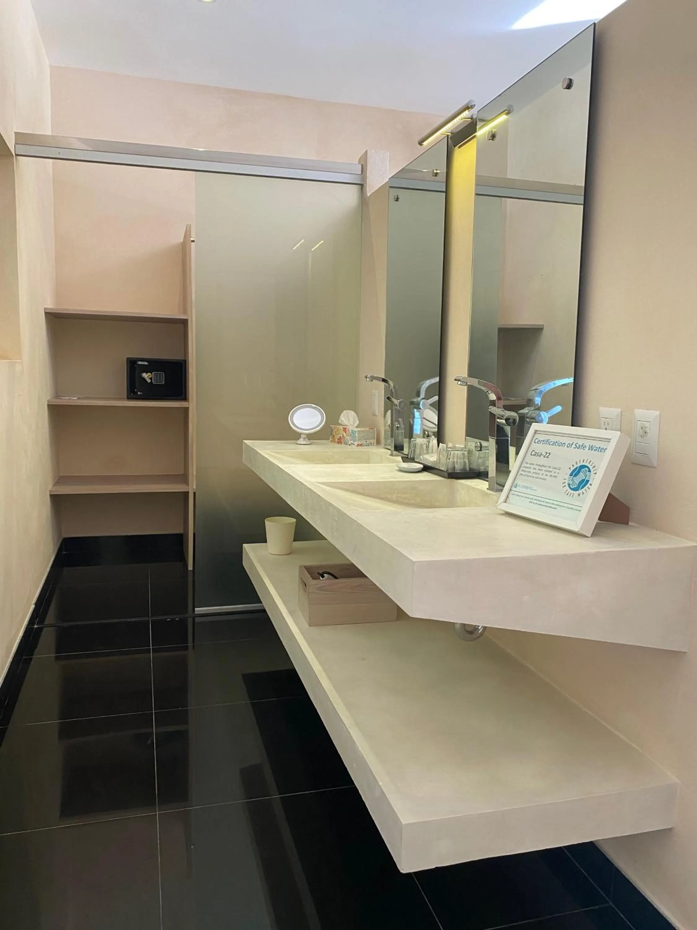 CASA-22 Luxury Boutique Hotel