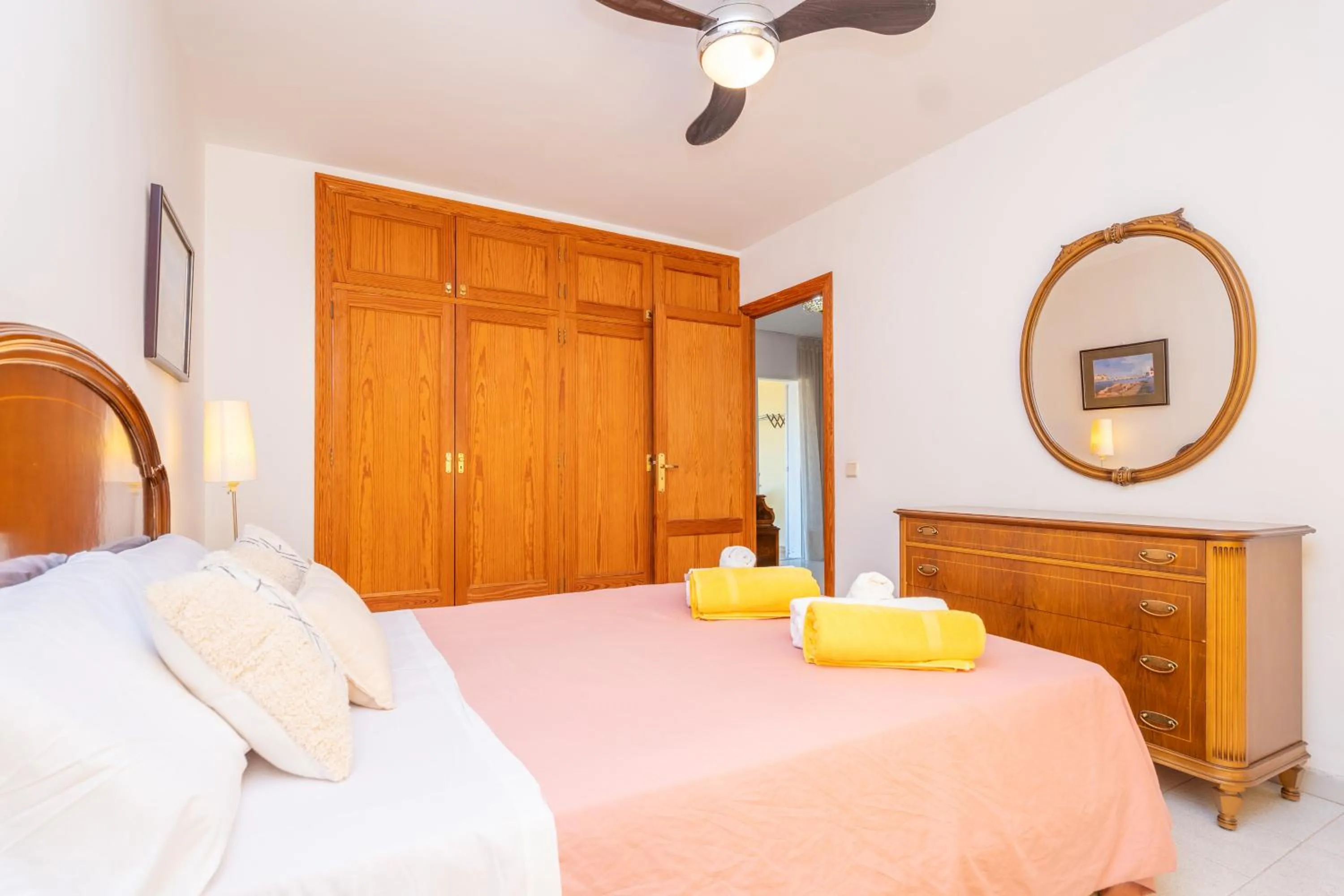 Bedroom, Bed in Villa Berry