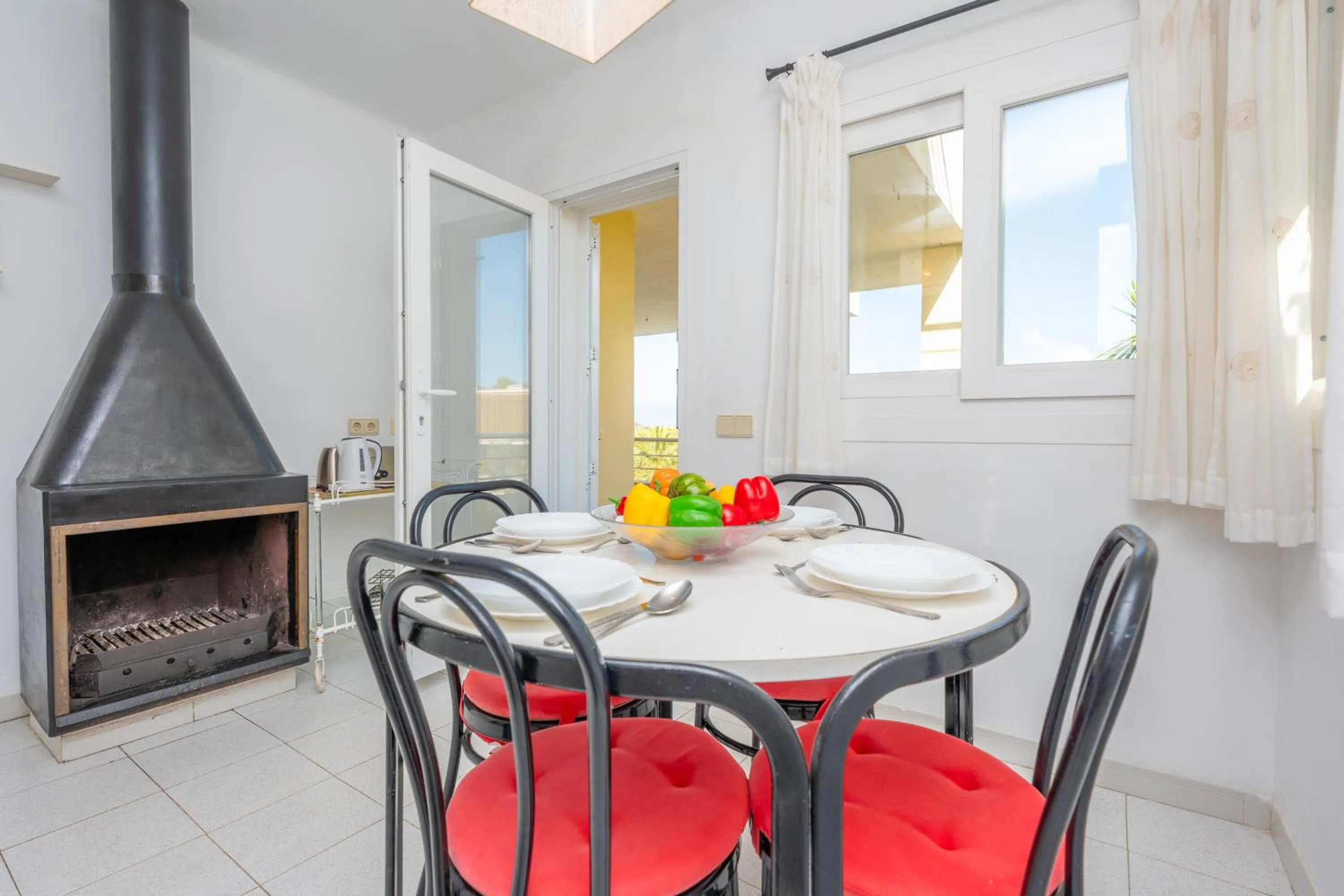 Kitchen or kitchenette in Villa Berry