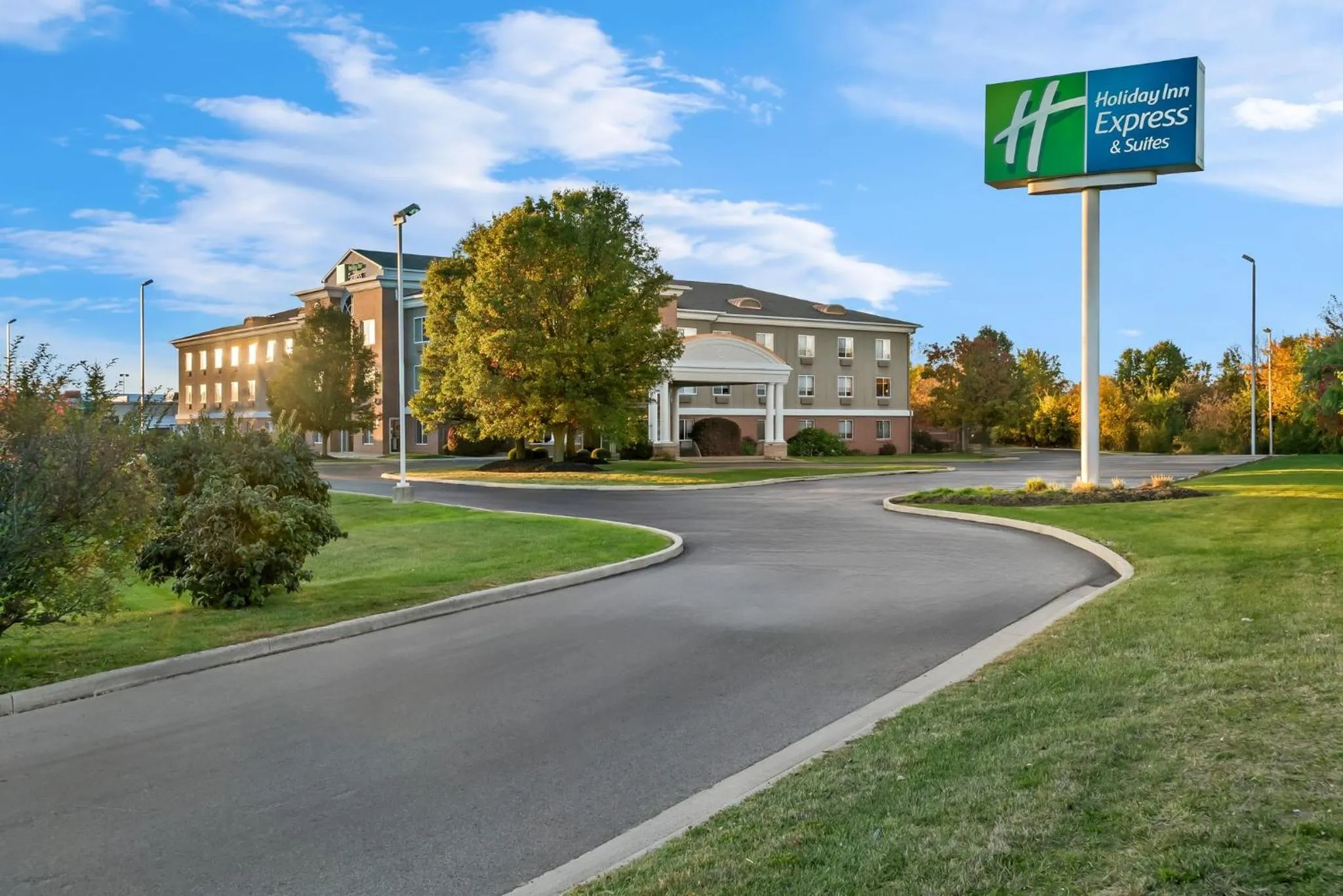 Property building in Holiday Inn Express Hotel & Suites Marion by IHG