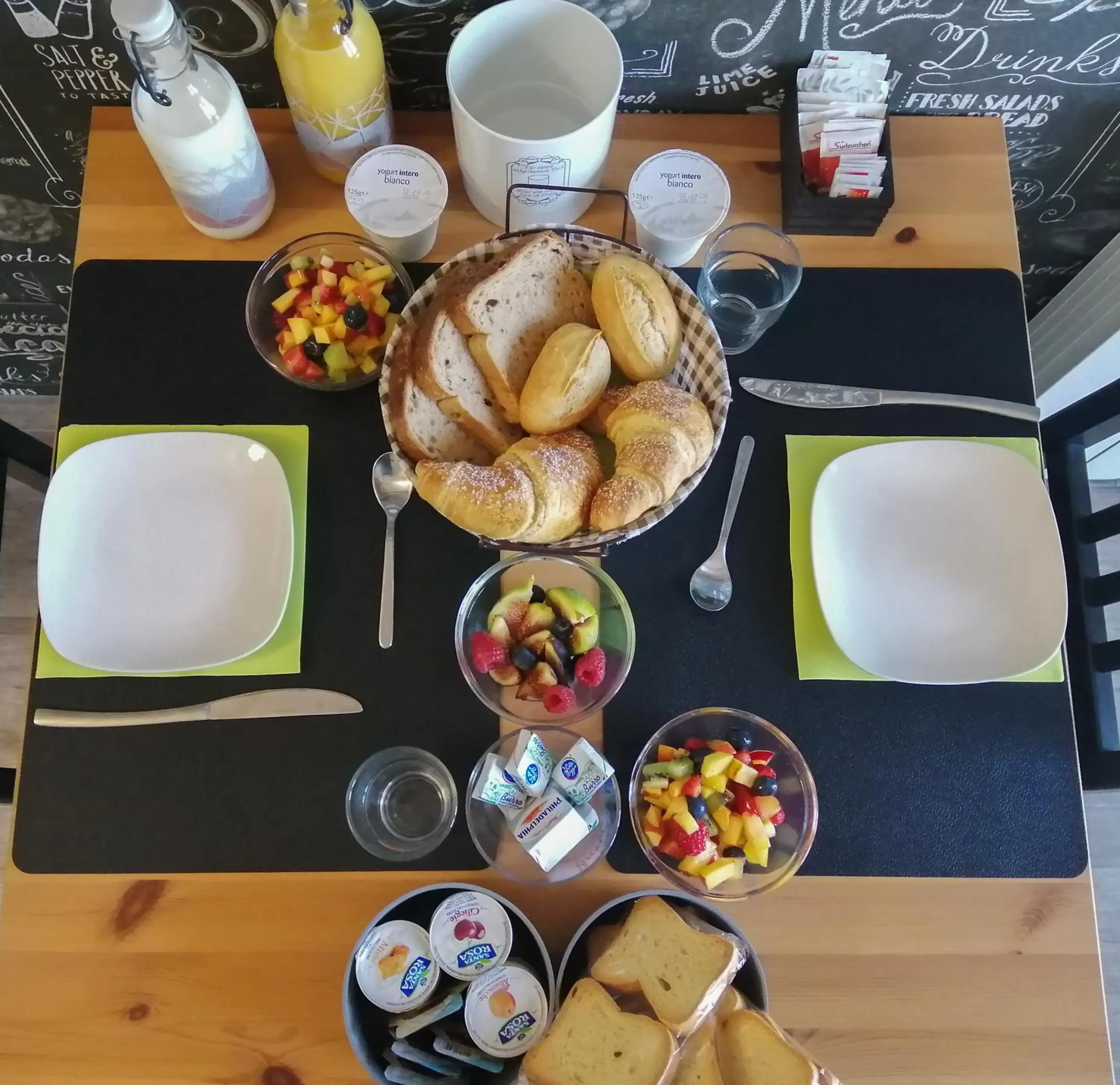 Italian breakfast in Il Piccolo B&B