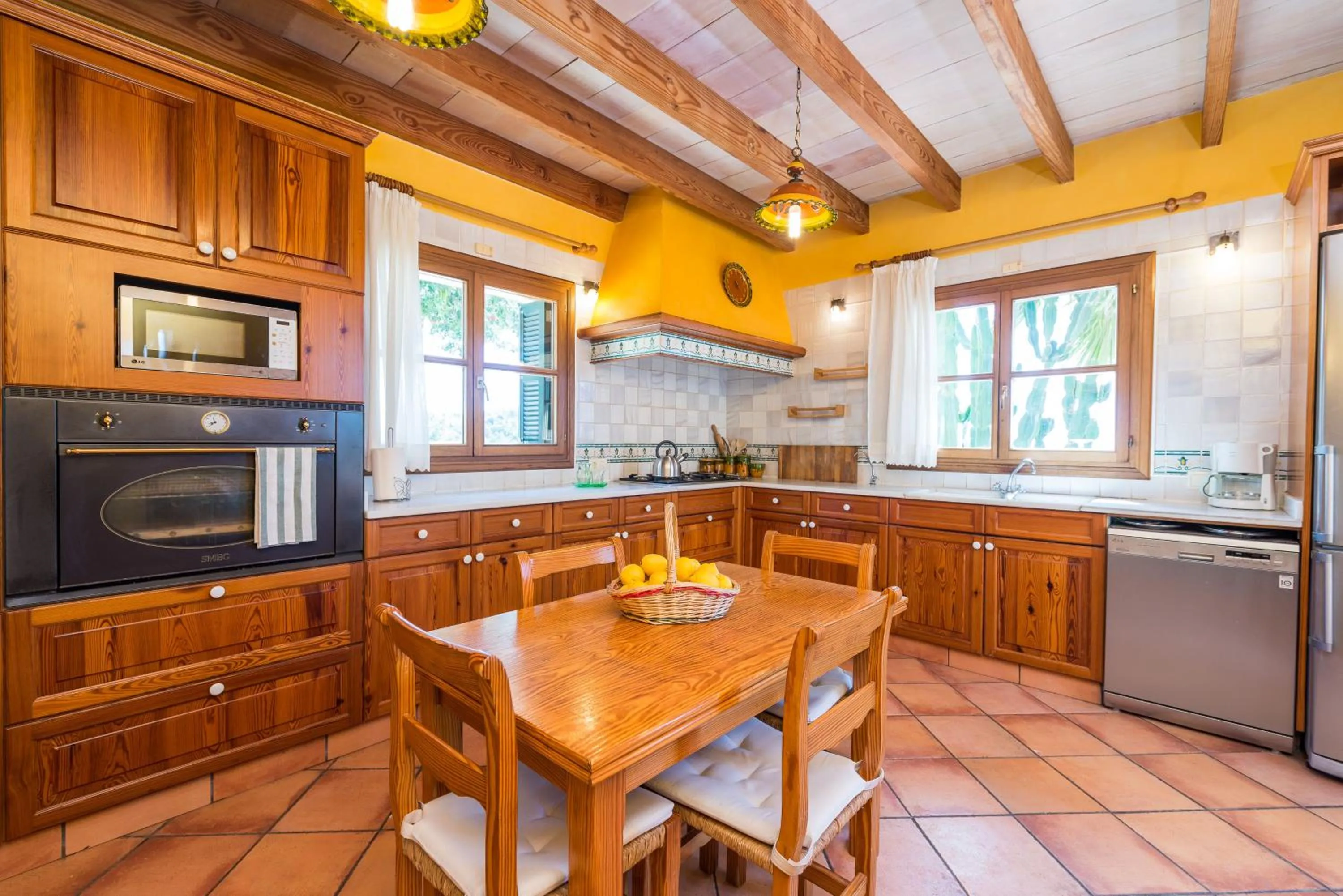 Kitchen or kitchenette in Es Pinar