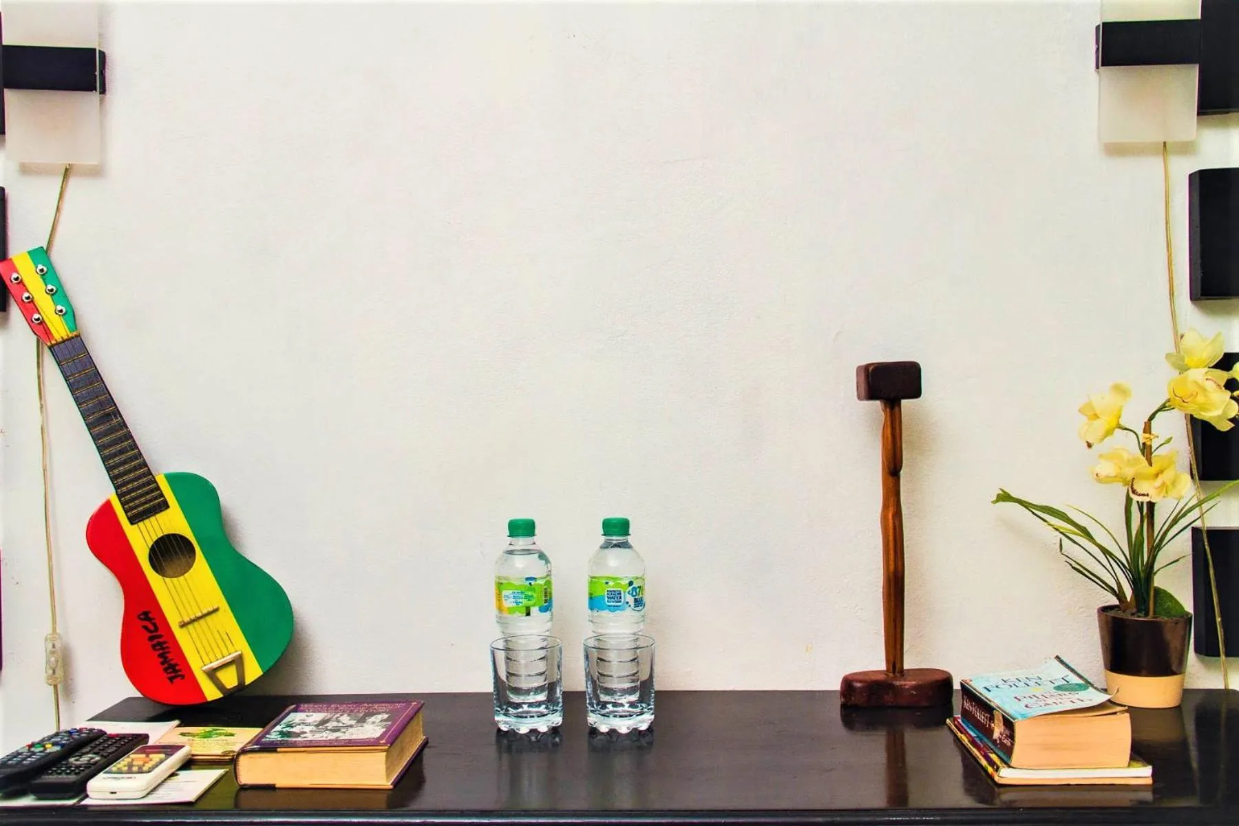 Decorative detail in Eventuality B&B New Kingston