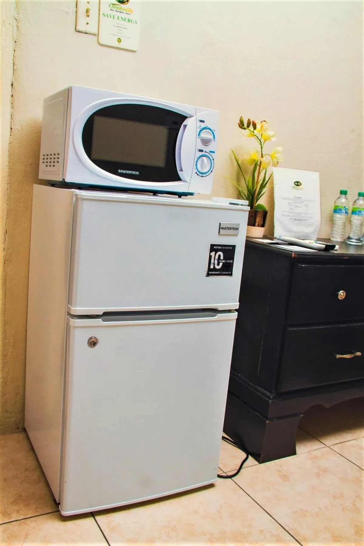 minibar in Eventuality B&B New Kingston