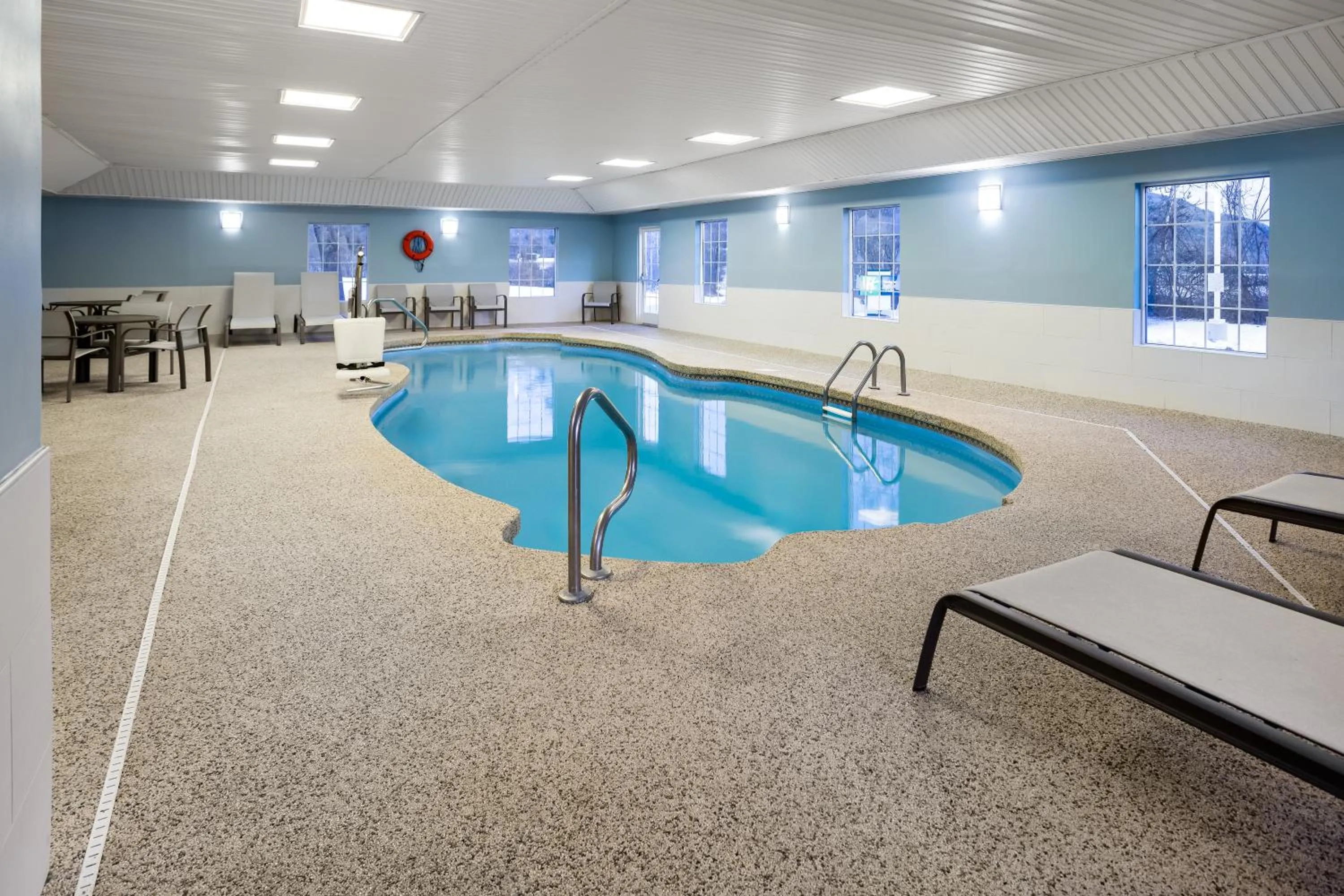 Swimming pool in Holiday Inn Express Hotel & Suites Brattleboro by IHG