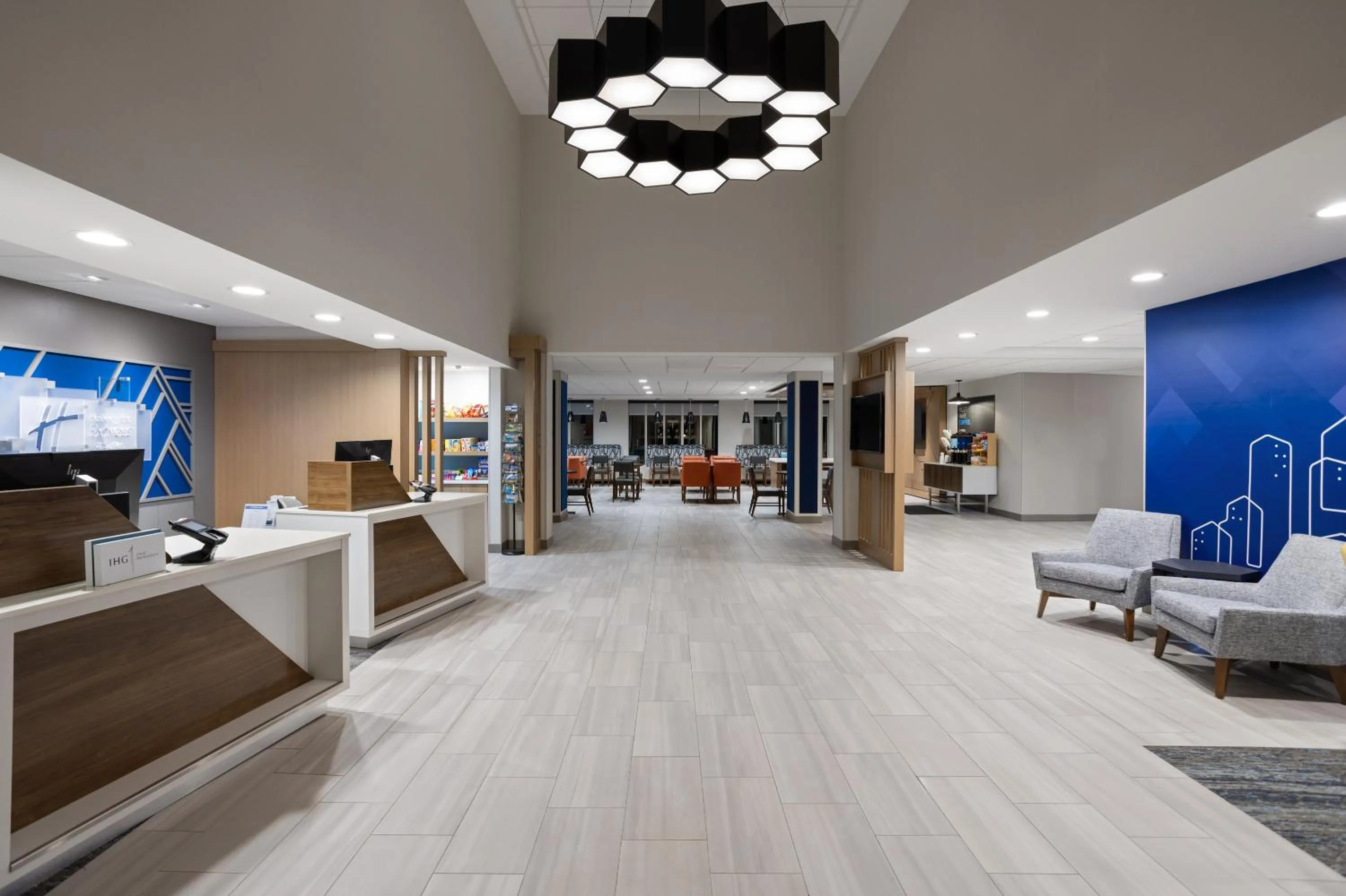 Lobby or reception in Holiday Inn Express Hotel & Suites Brattleboro by IHG