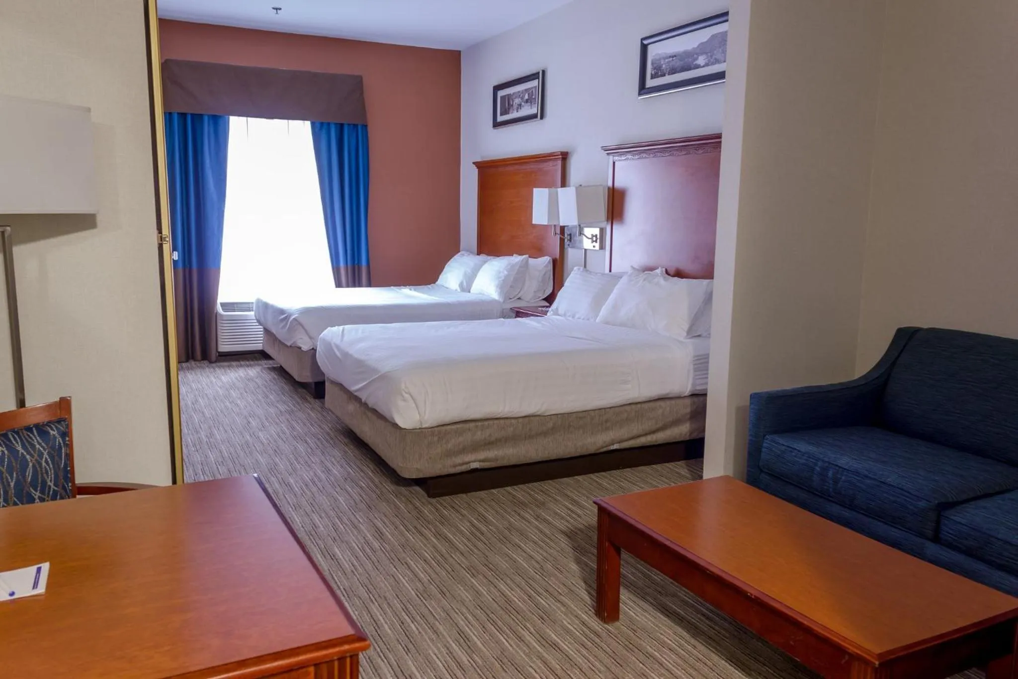 Photo of the whole room, Bed in Holiday Inn Express Hotel & Suites Brattleboro by IHG