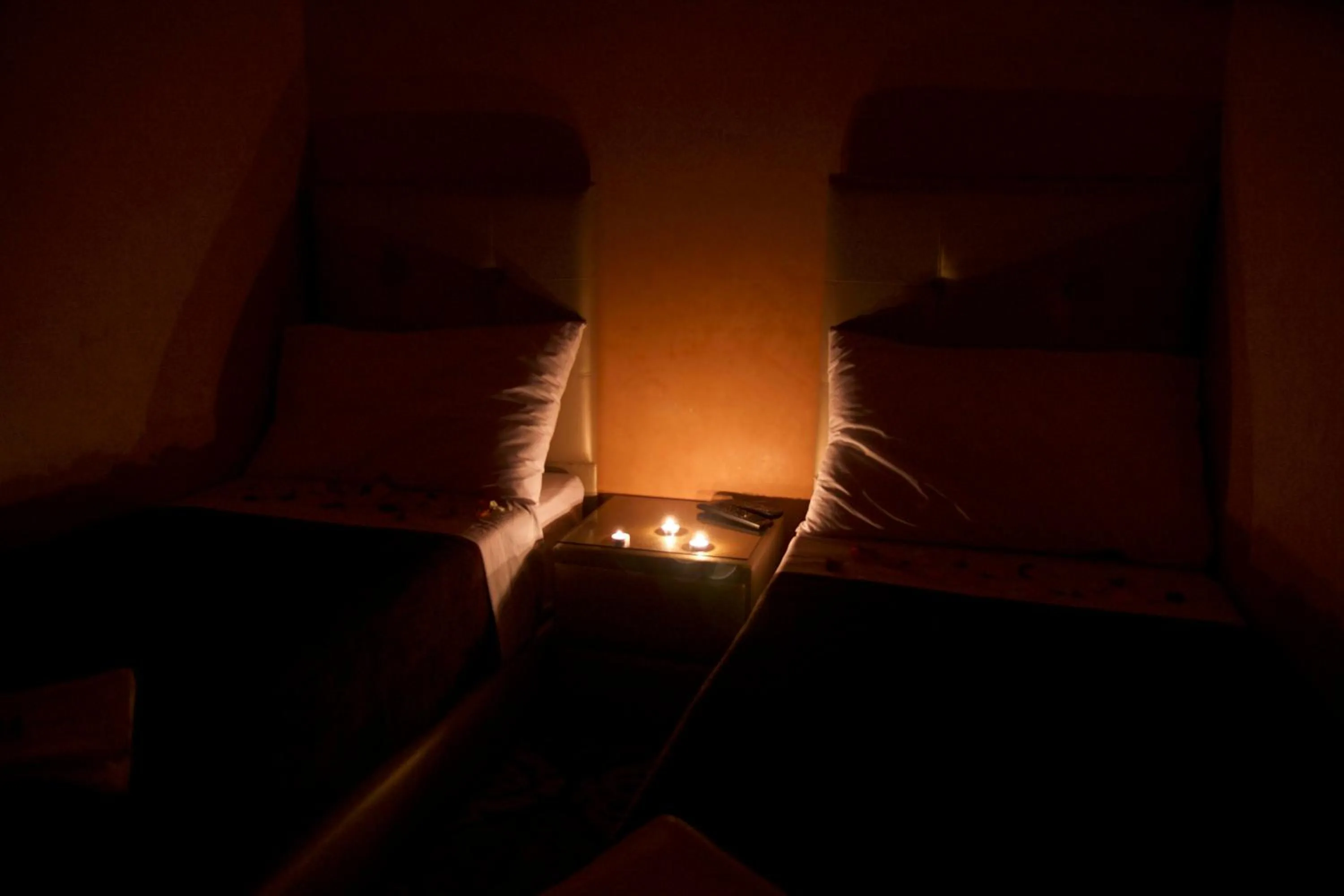 Bed in Hotel Rimal Sahara