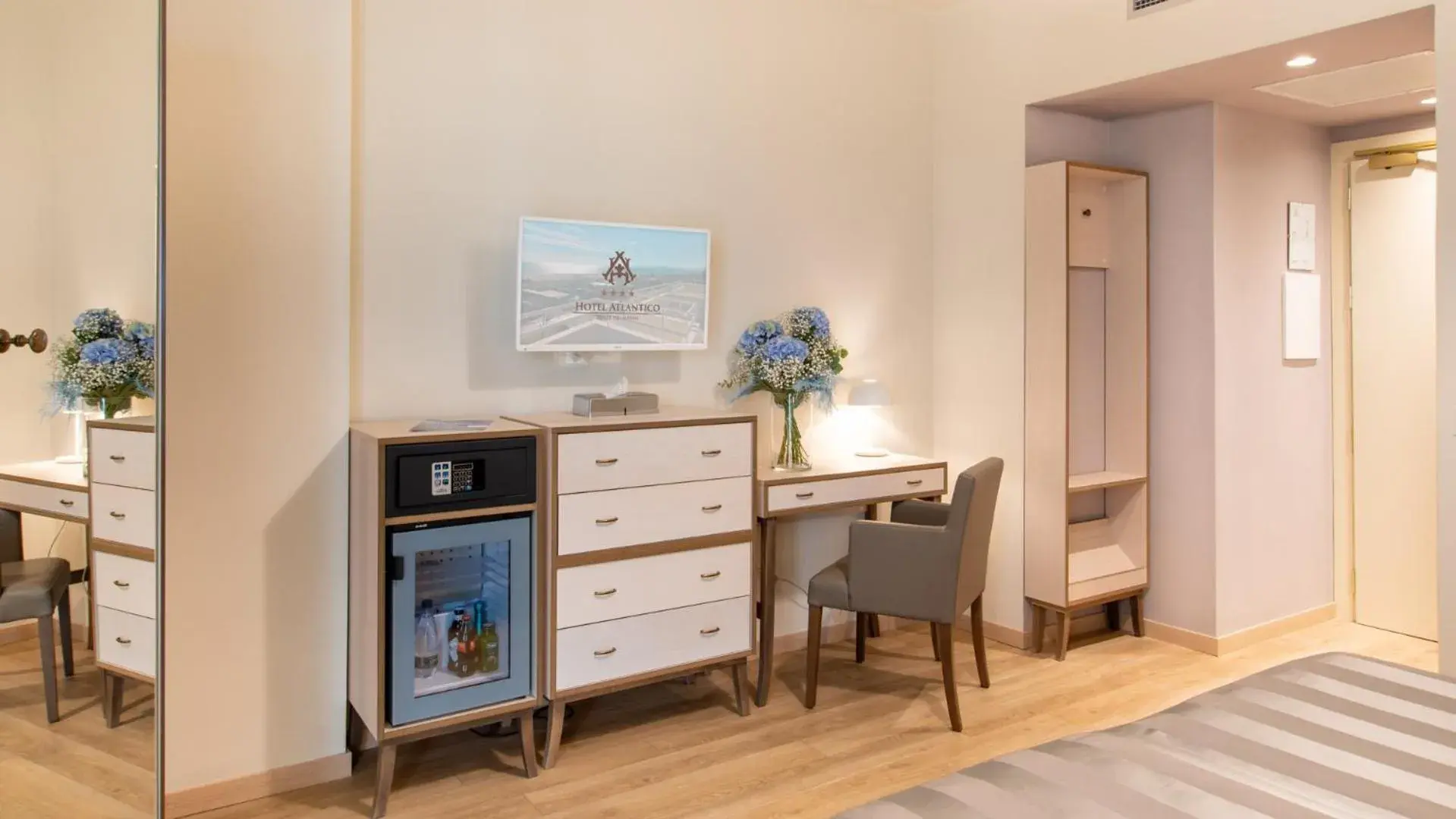 Standard Double Room in Hotel Atlantico Standard Double Room in Hotel Atlantico