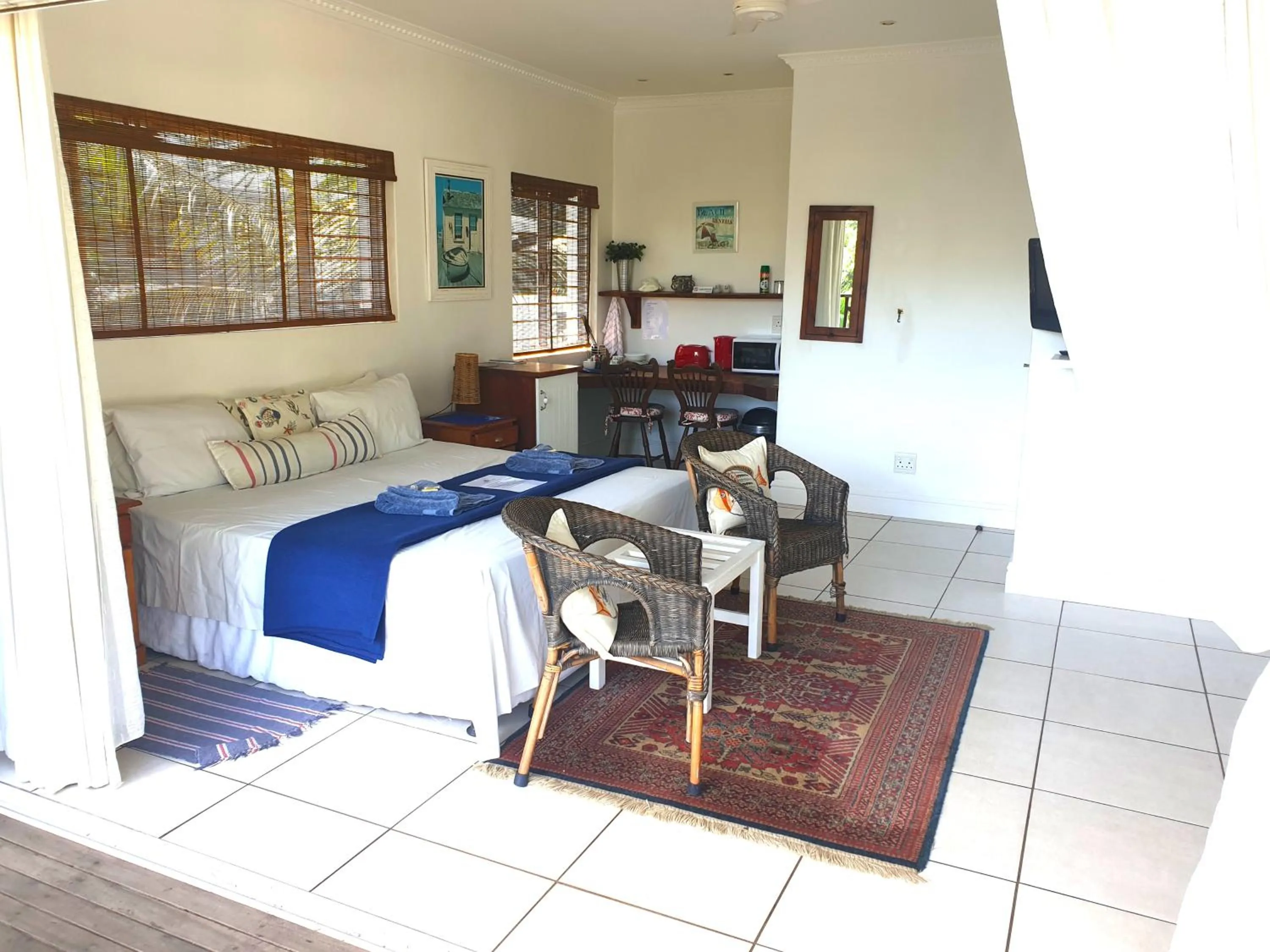 Photo of the whole room in Shaka's Seat Guesthouse