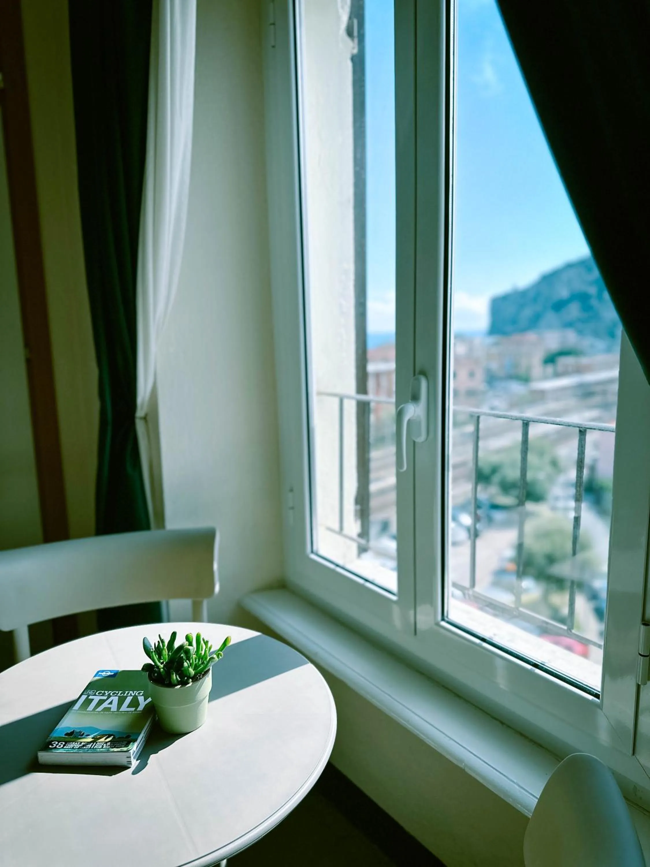 Bedroom in Hotel Bello by Ostello Bello