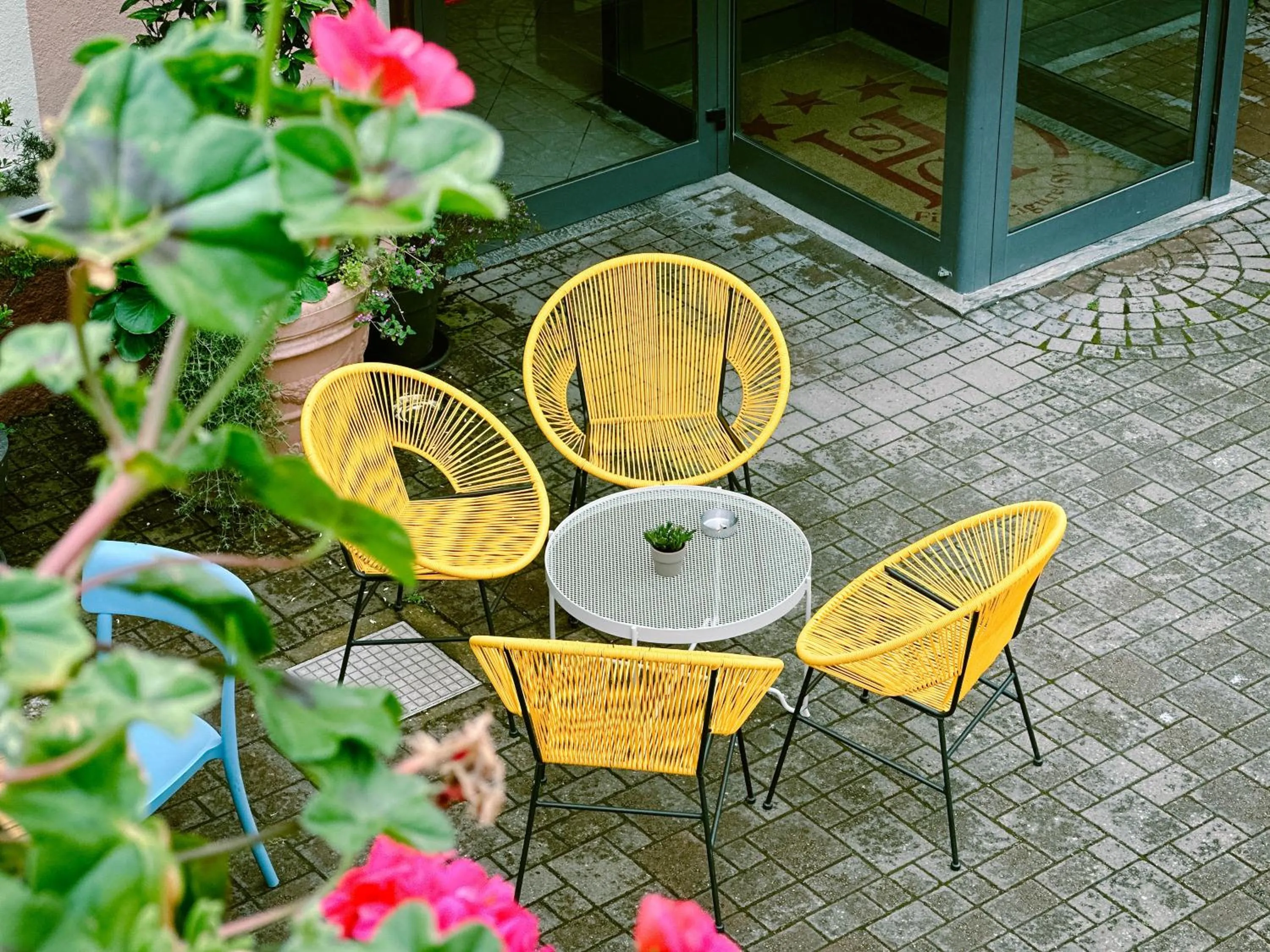 Lounge or bar in Hotel Bello by Ostello Bello