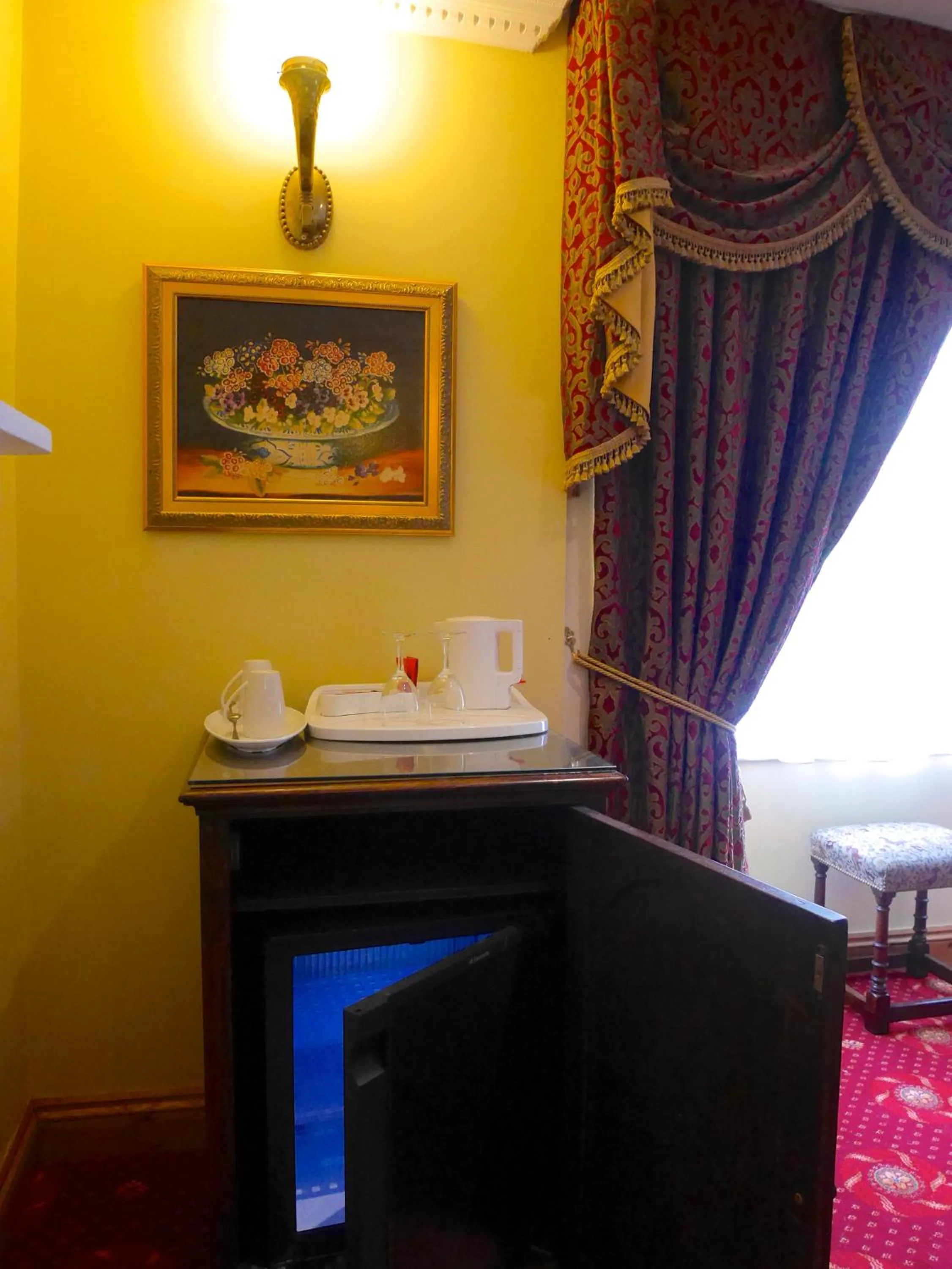 Bedroom, Bed in Villare Hitchin Town Centre