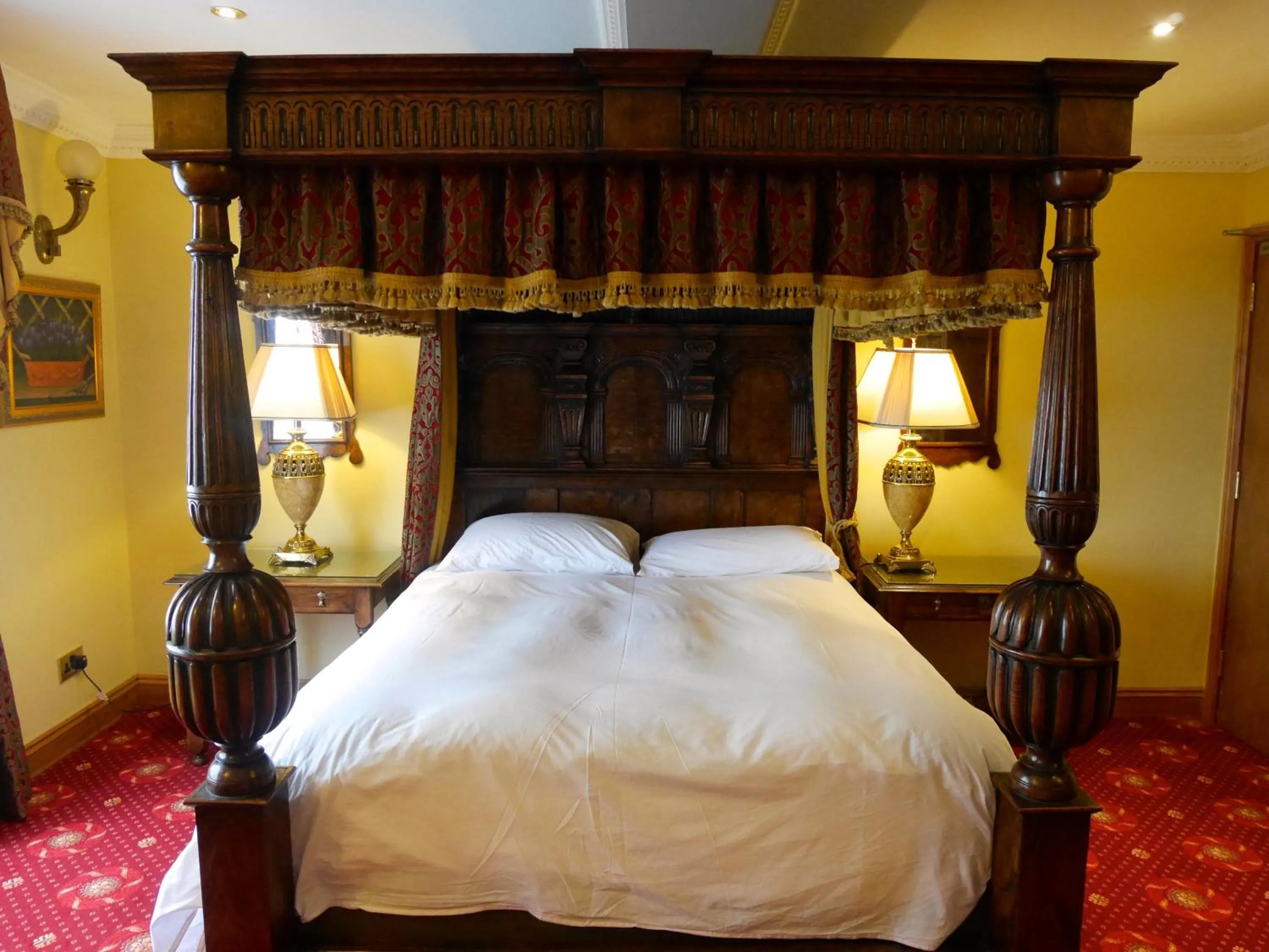 Bedroom, Bed in Villare Hitchin Town Centre