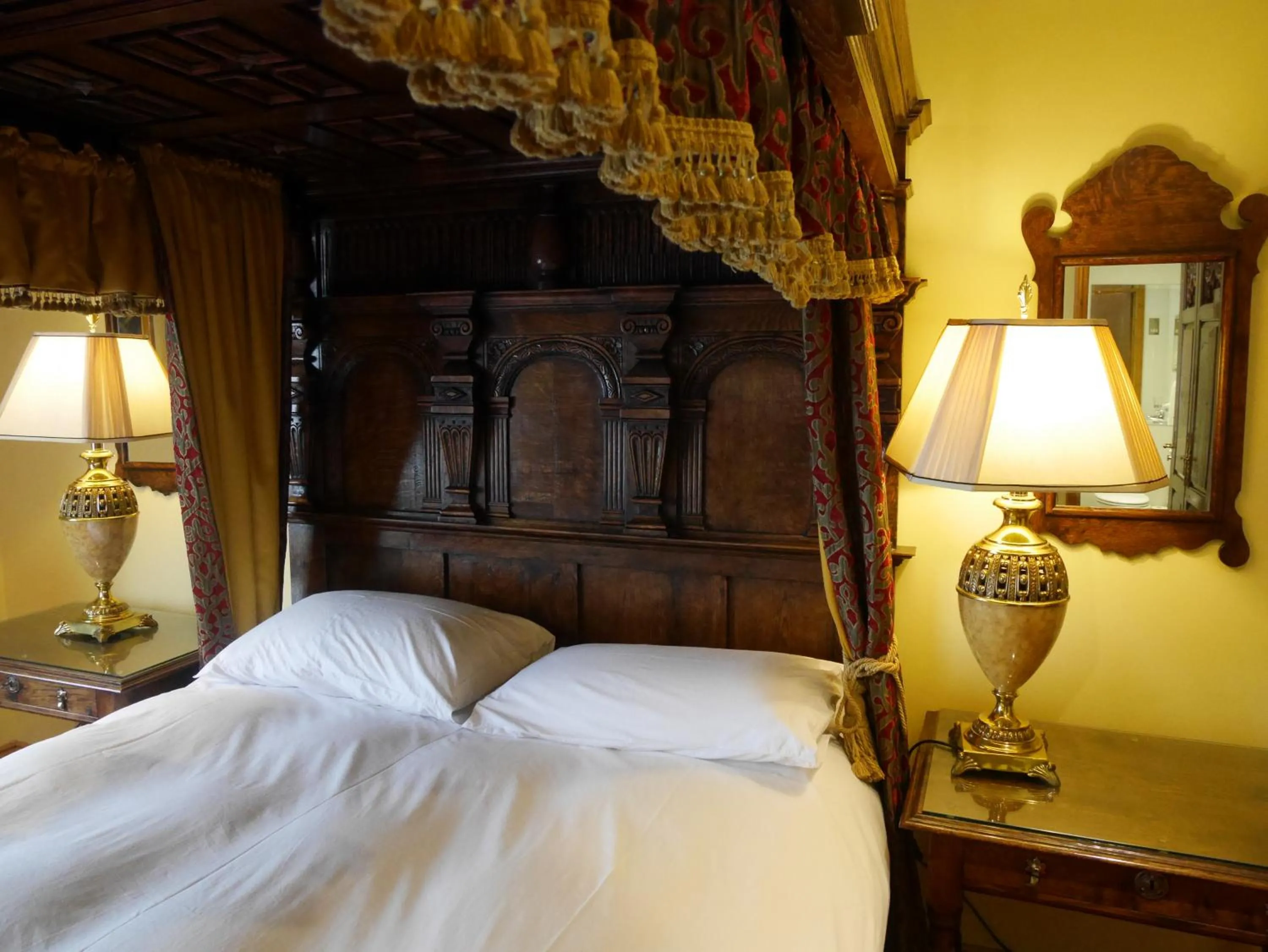 Bedroom, Bed in Villare Hitchin Town Centre