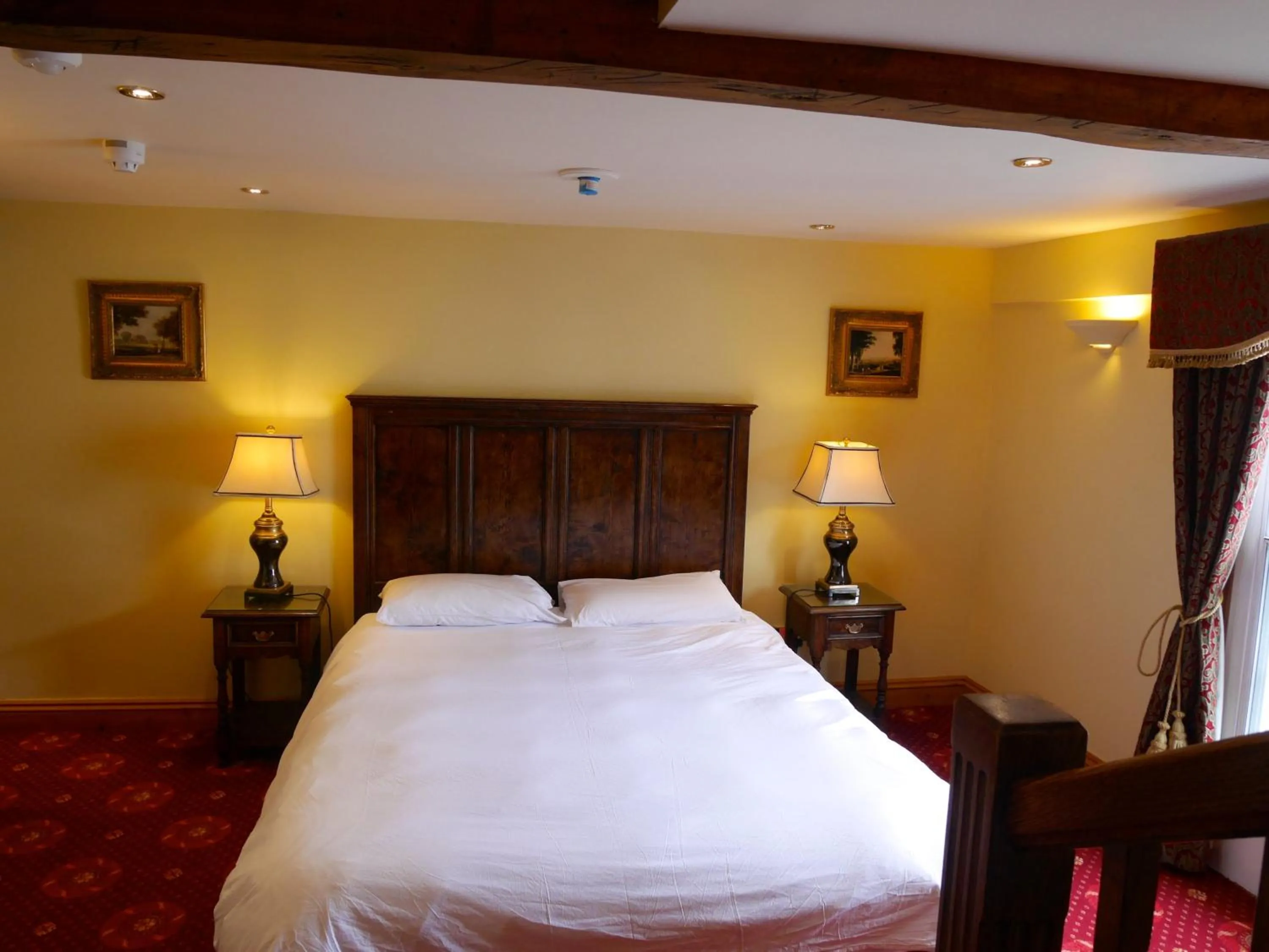 Bedroom, Bed in Villare Hitchin Town Centre