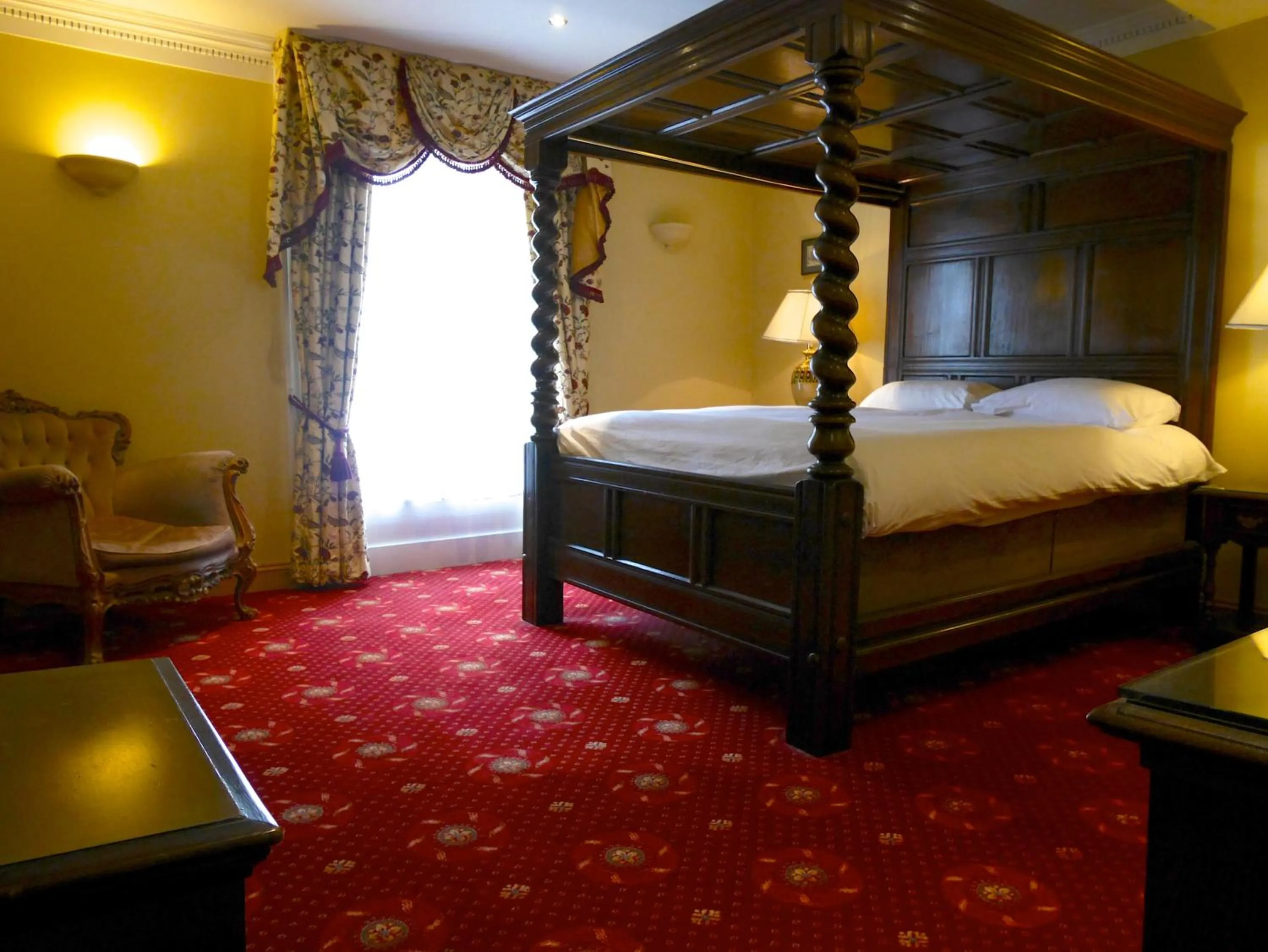 Bedroom, Bed in Villare Hitchin Town Centre