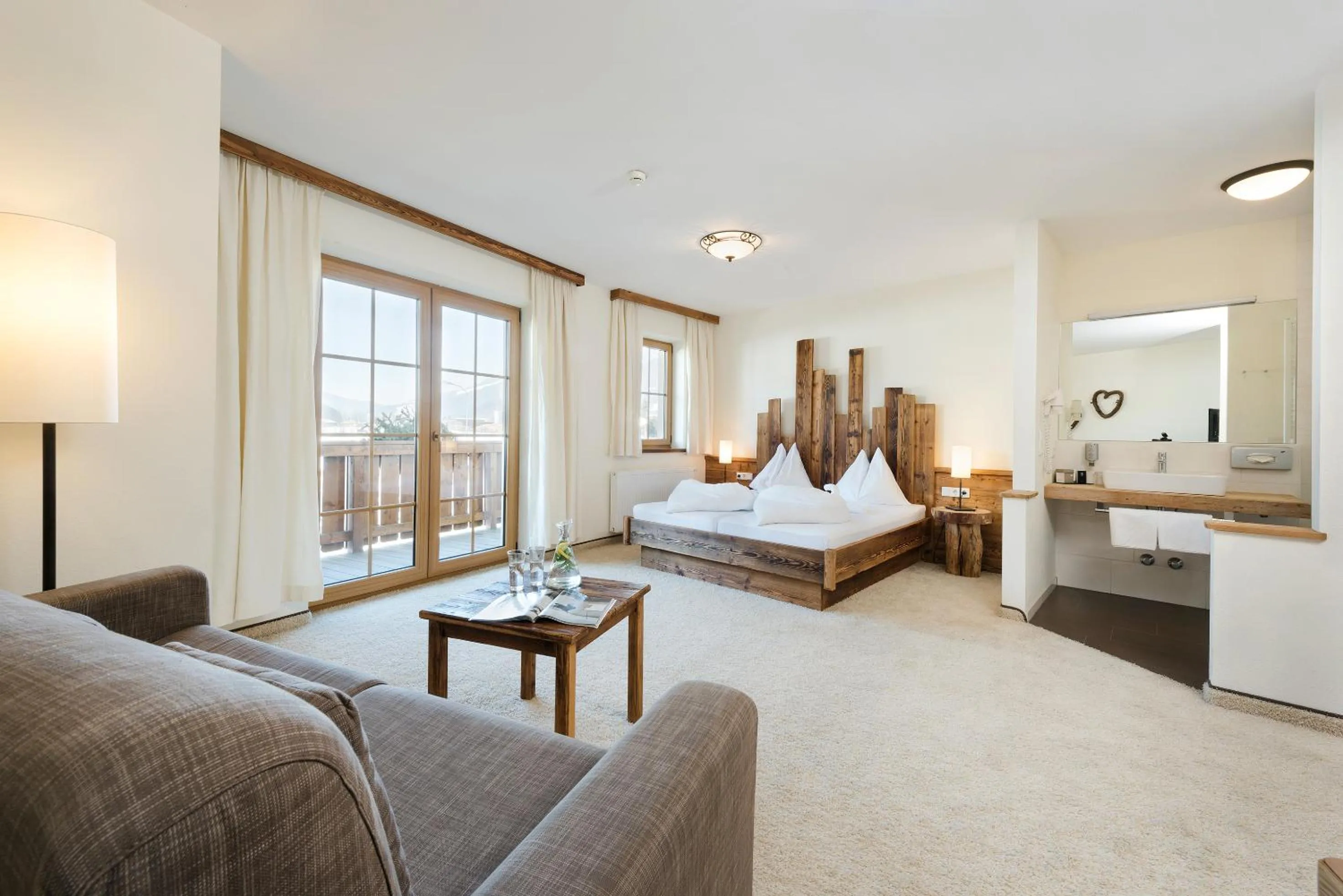 Photo of the whole room, Bed in Hotel Saliter Hof