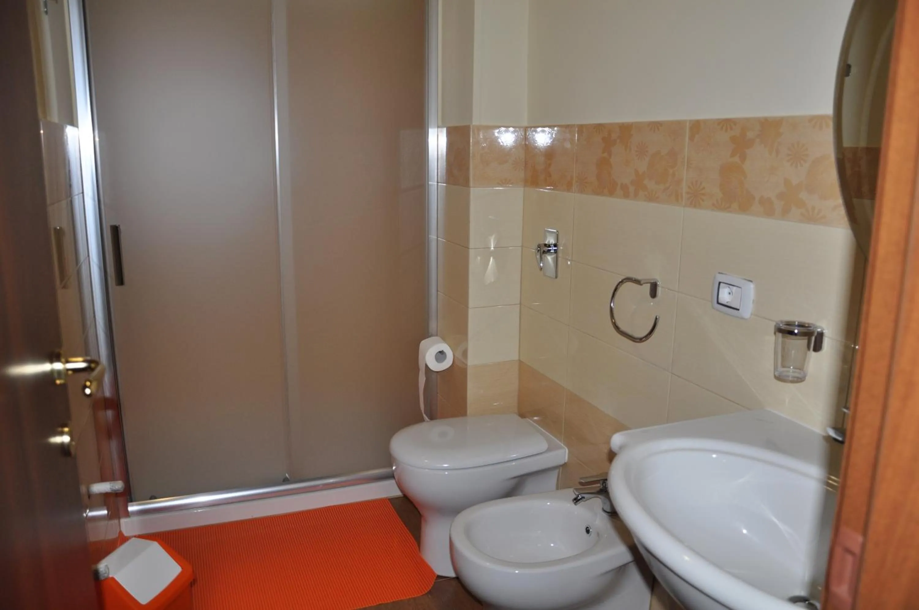Shower in Casa Aruci Sweet Home