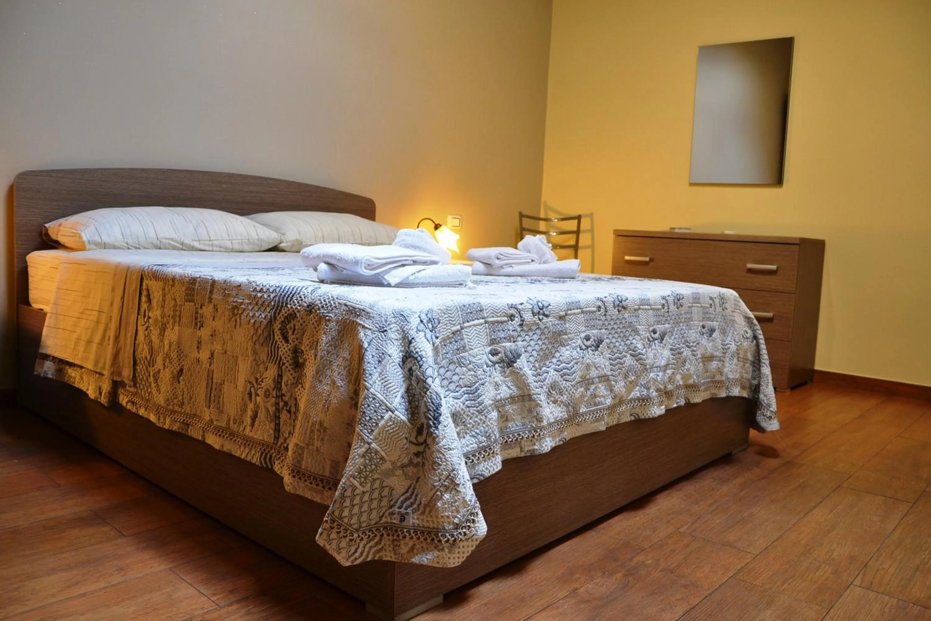 Bedroom, Bed in Casa Aruci Sweet Home