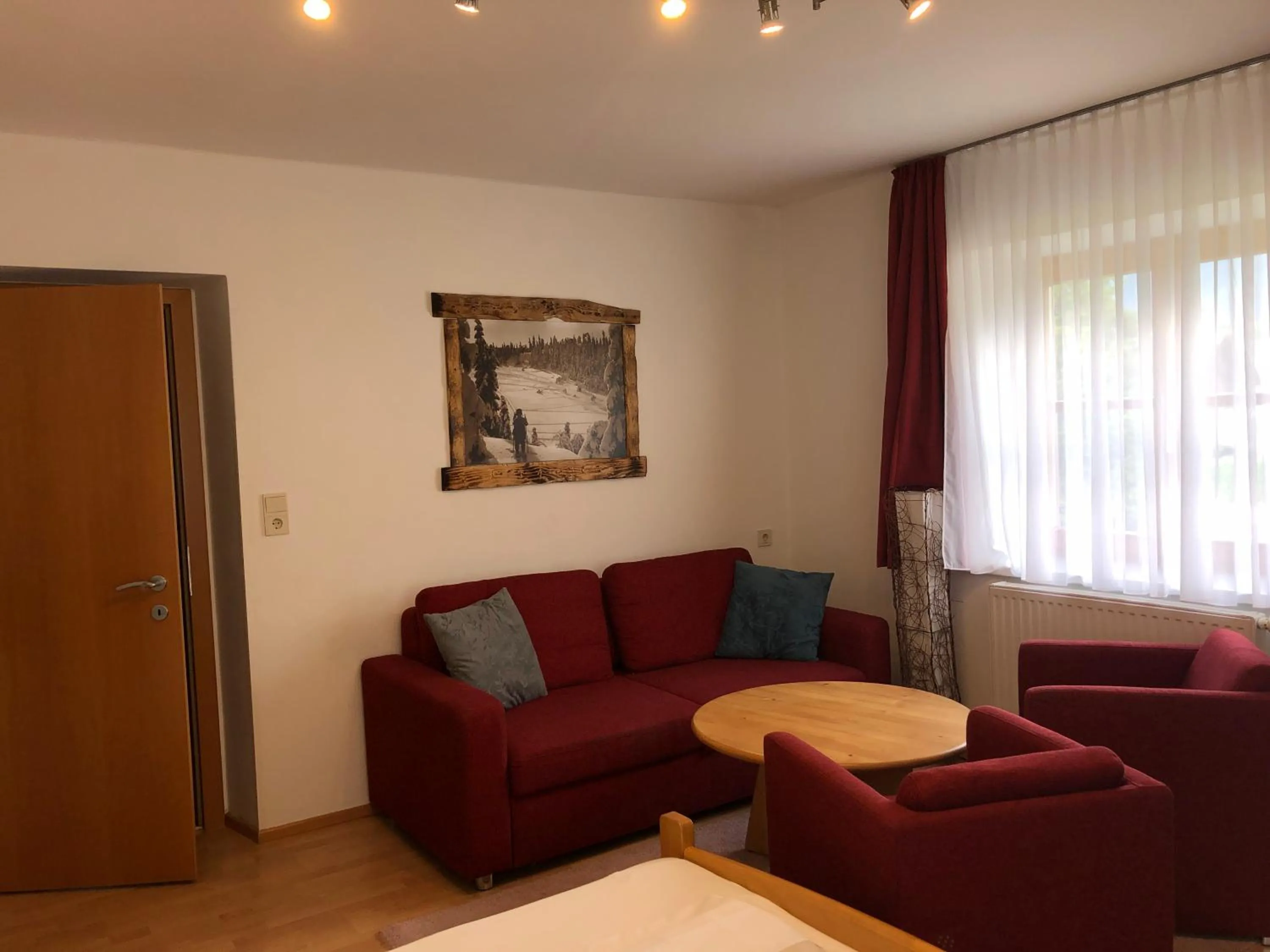 Living room in Familienappartements Eder - Free entry to Tauern SPA Kaprun included