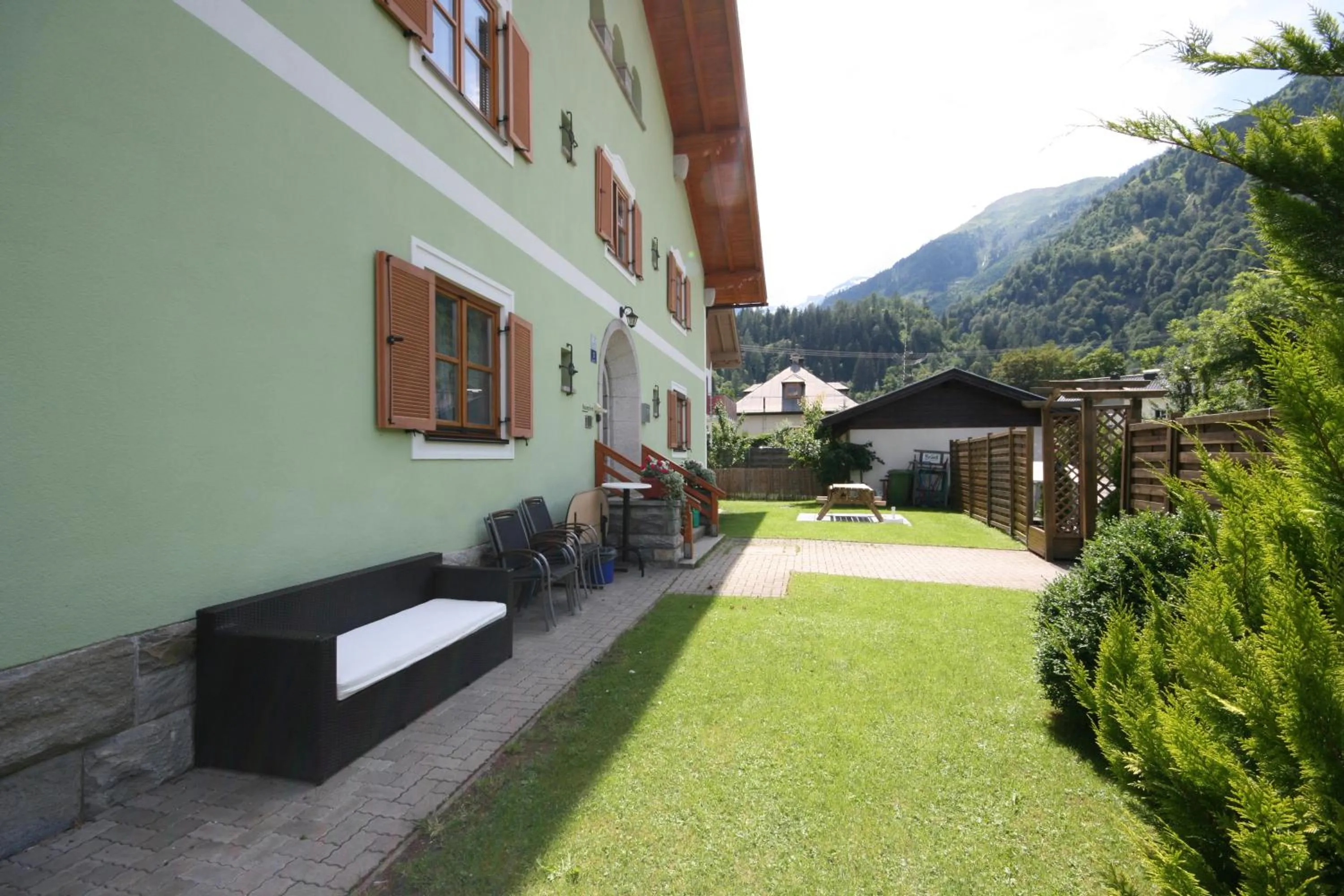 Facade/entrance in Familienappartements Eder - Free entry to Tauern SPA Kaprun included