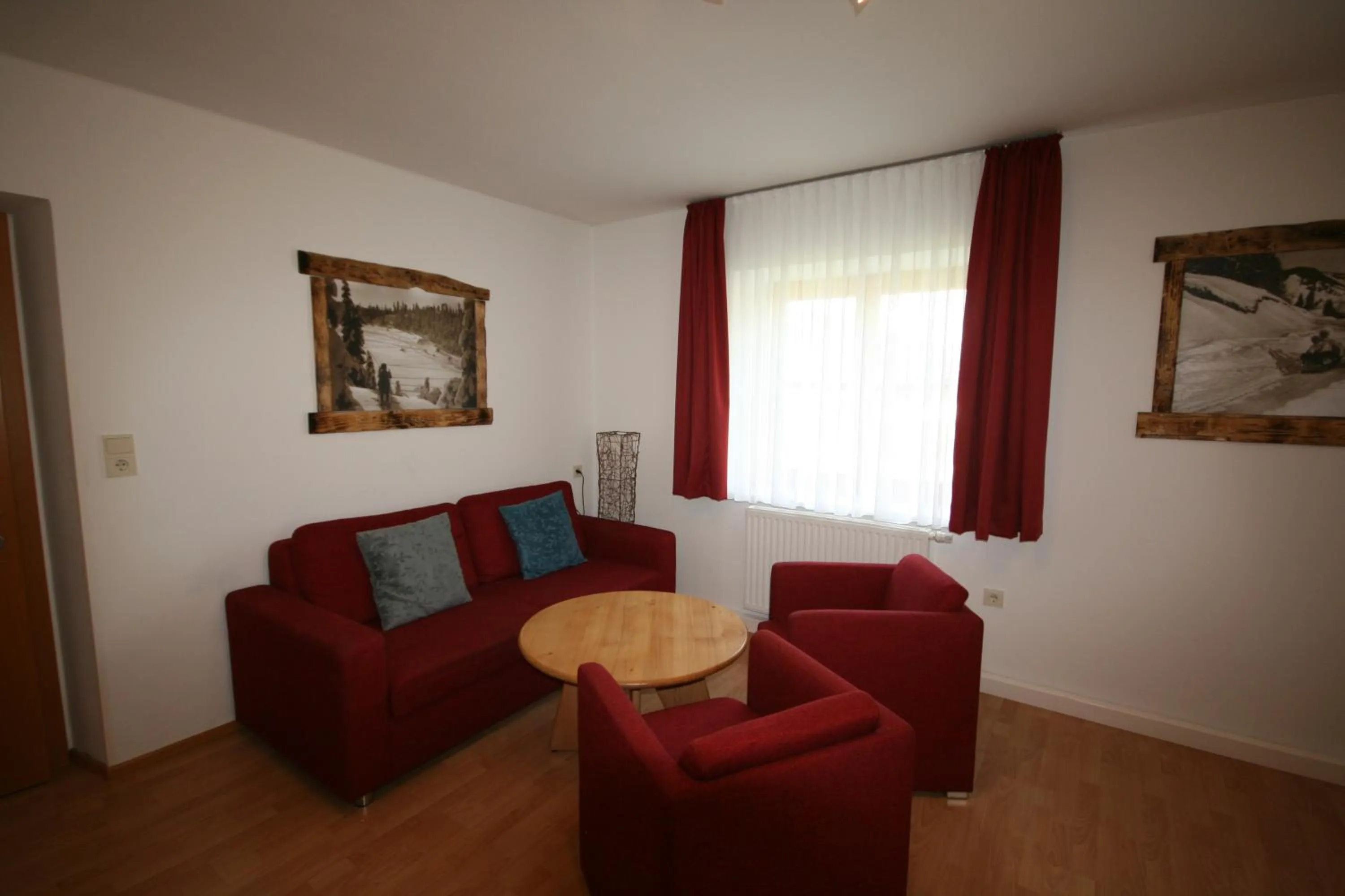 Living room in Familienappartements Eder - Free entry to Tauern SPA Kaprun included