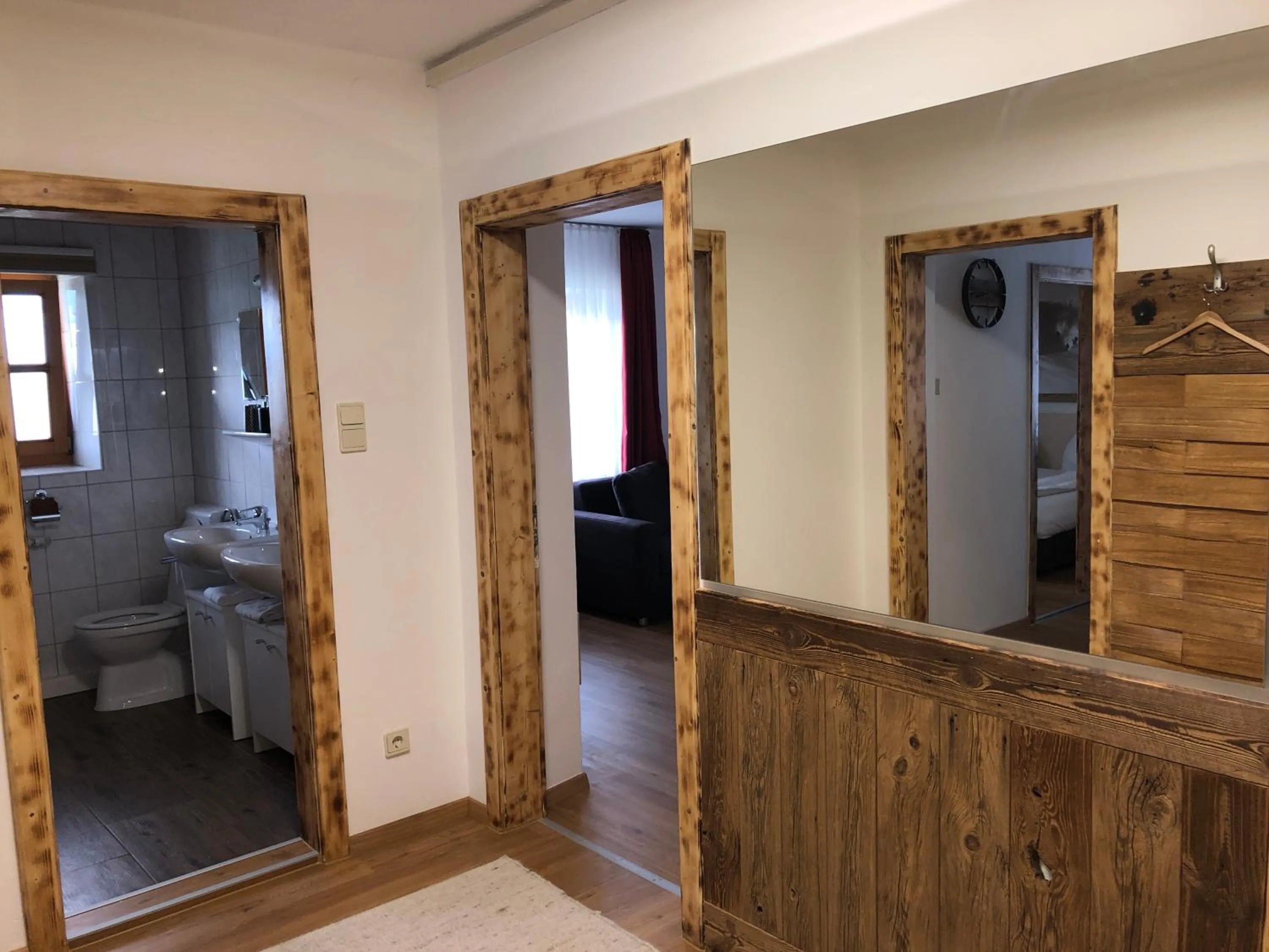 Facade/entrance in Familienappartements Eder - Free entry to Tauern SPA Kaprun included