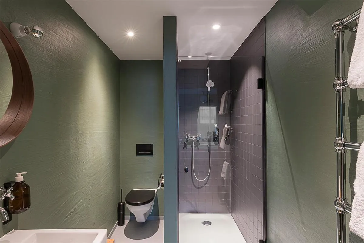 Shower in ADLER Boutique Hotel