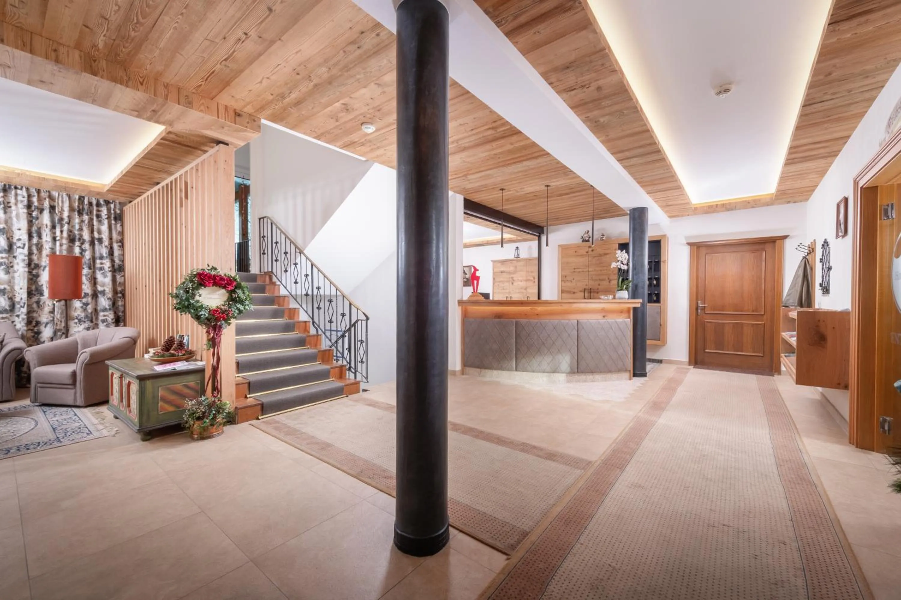 Lobby or reception in Hotel Garni Entstrasser