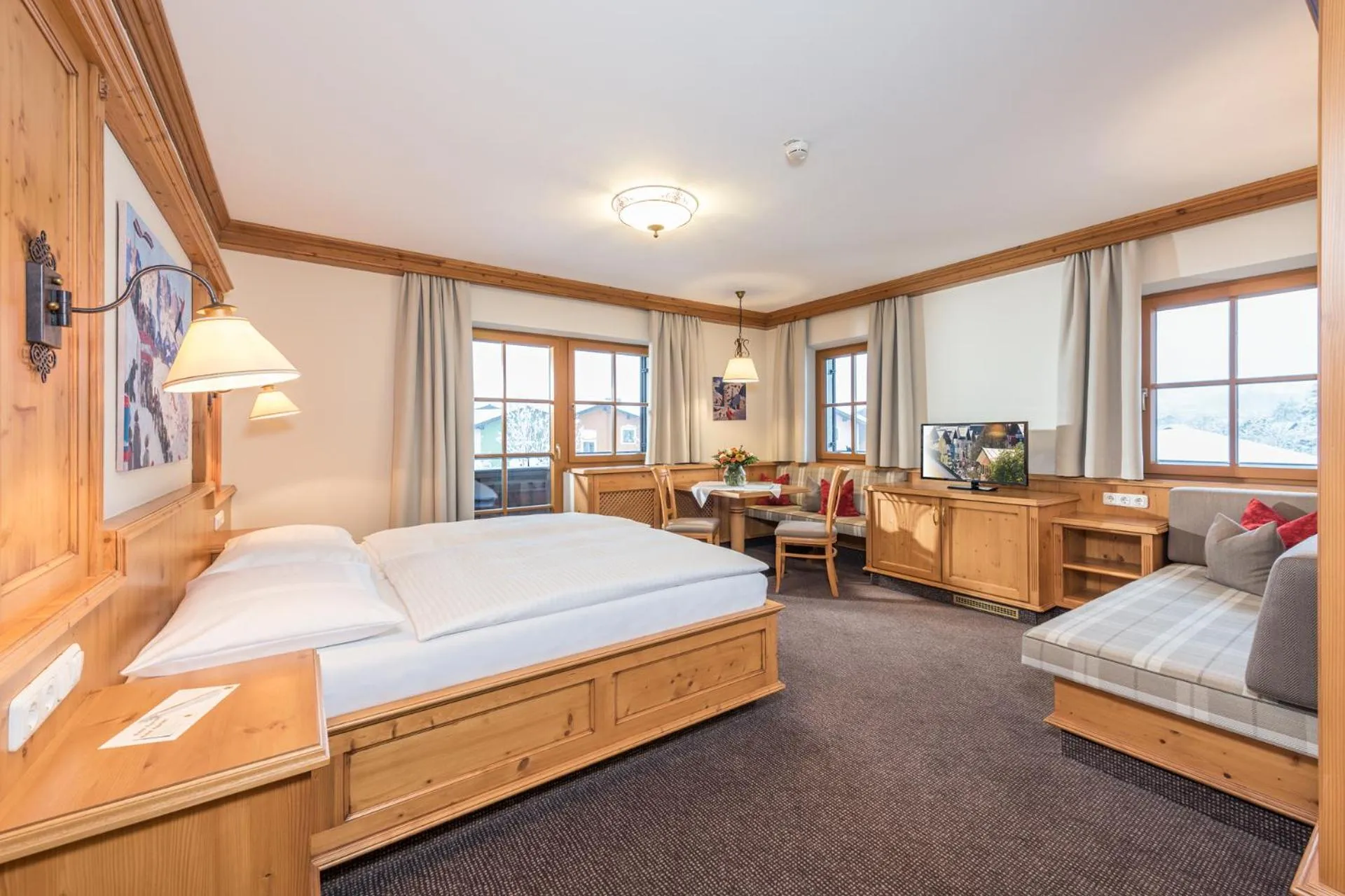 Bedroom, Bed in Eggerwirt Kitzbühel, Hotel & Restaurant