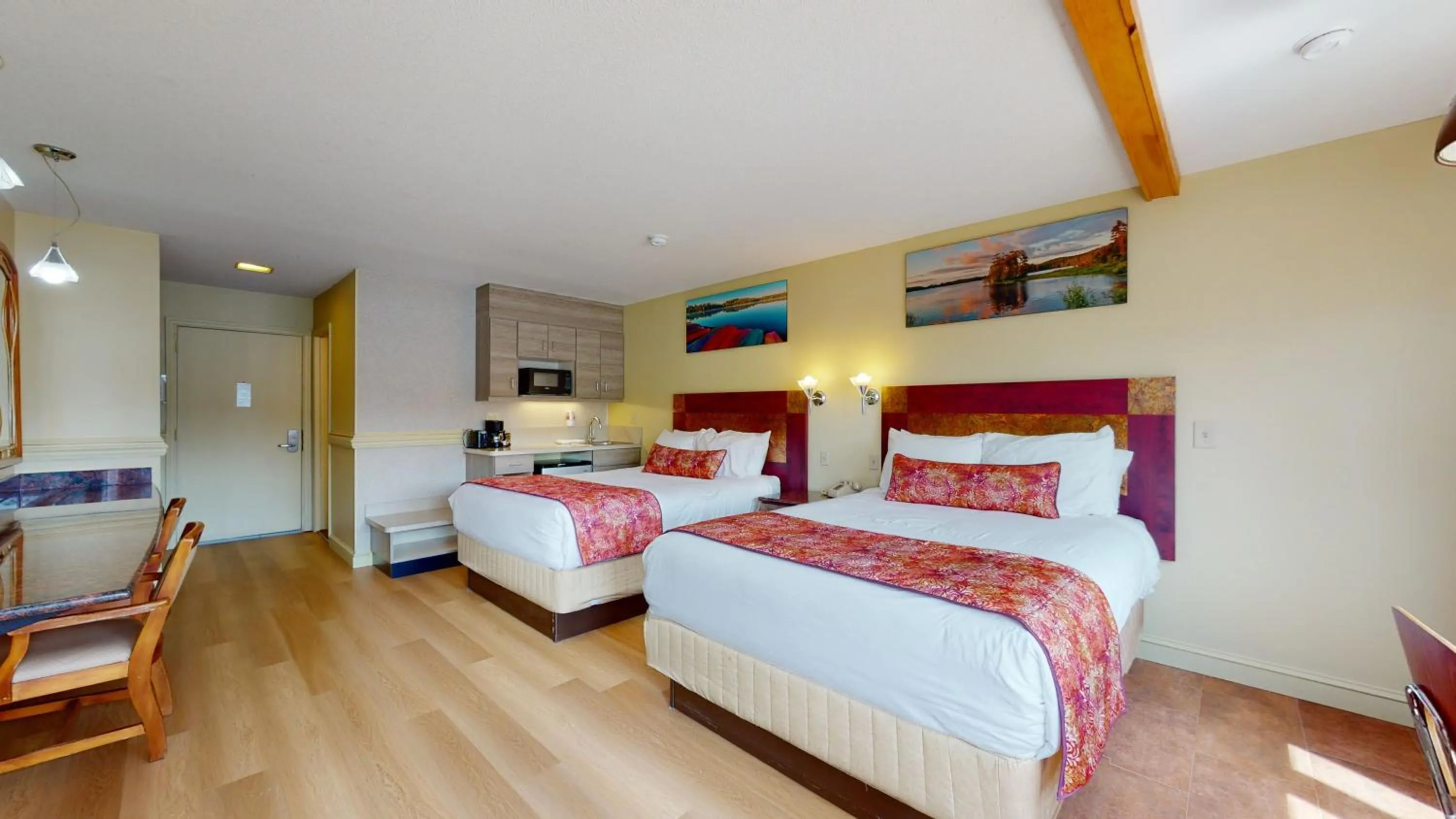 Bedroom, Bed in Surfside On The Lake