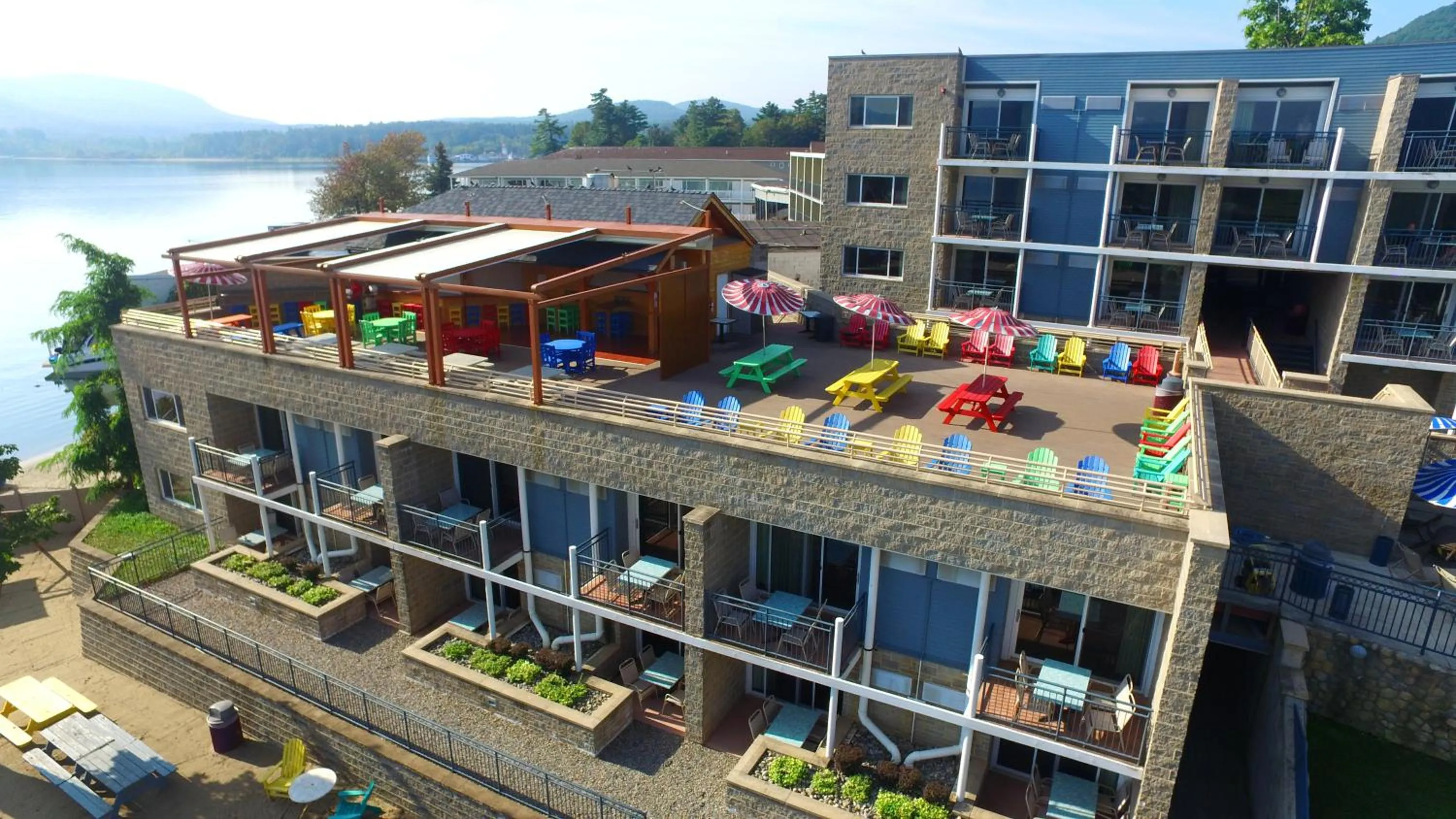 Property building in Surfside On The Lake