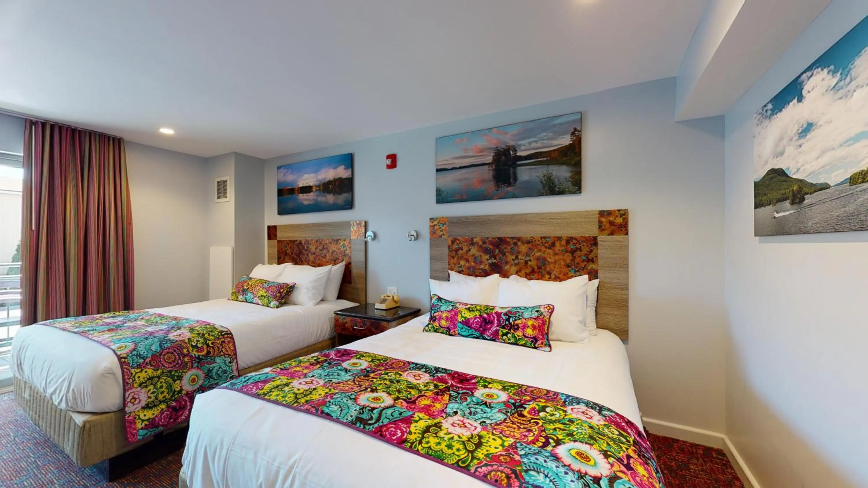 Bedroom, Bed in Surfside On The Lake