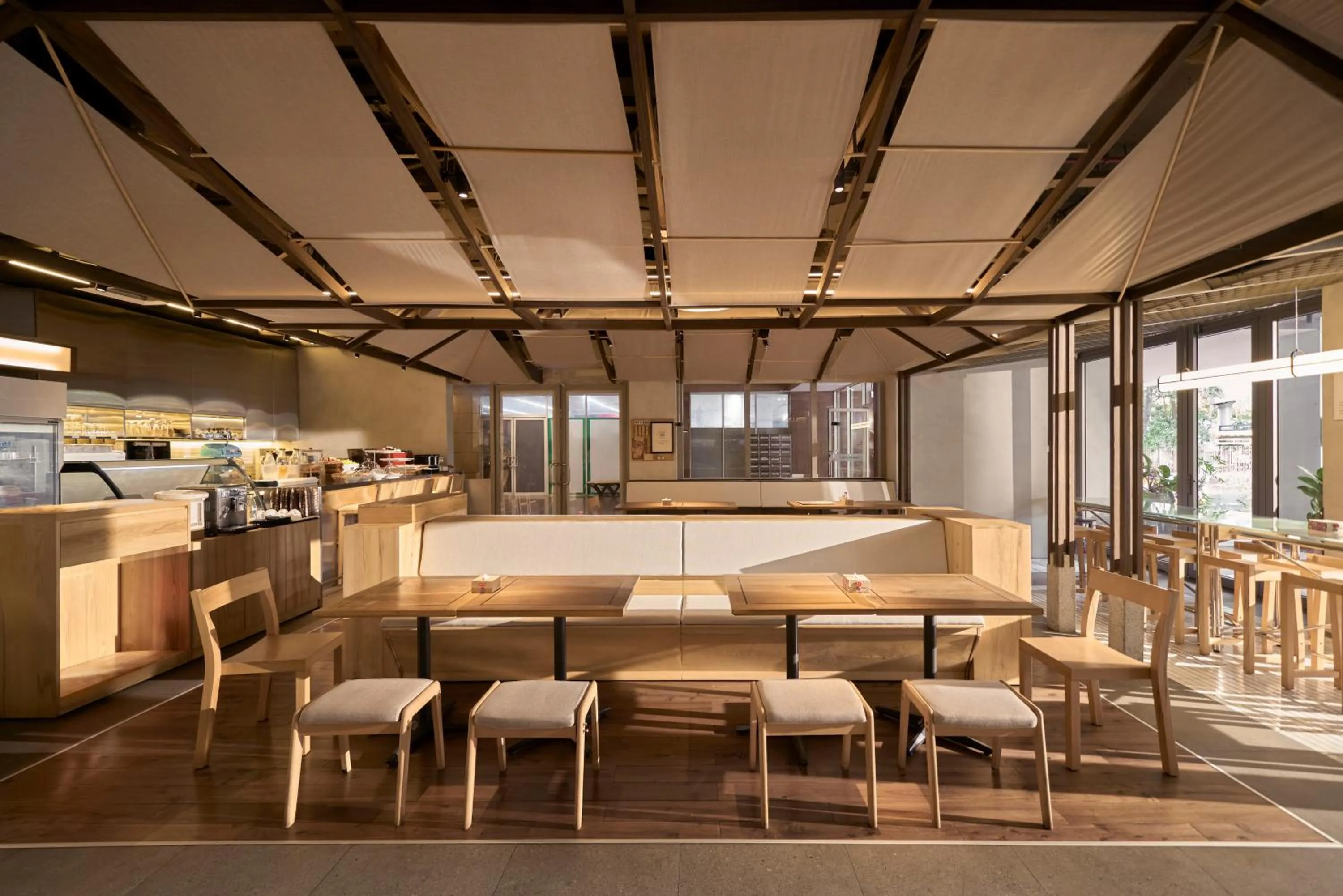 Restaurant/places to eat in Somerset Chancellor Court Ho Chi Minh City