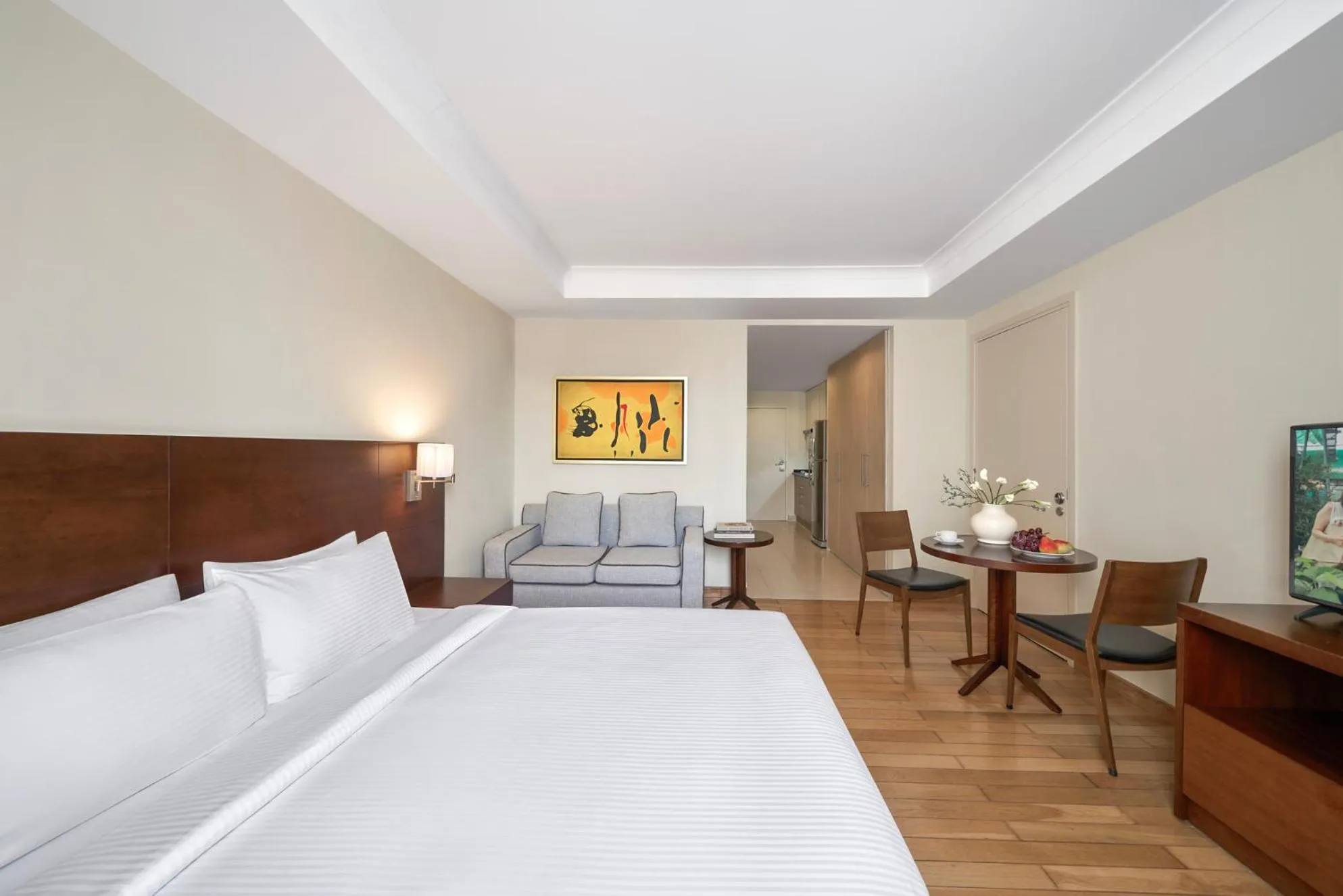 Photo of the whole room, Bed in Somerset Chancellor Court Ho Chi Minh City