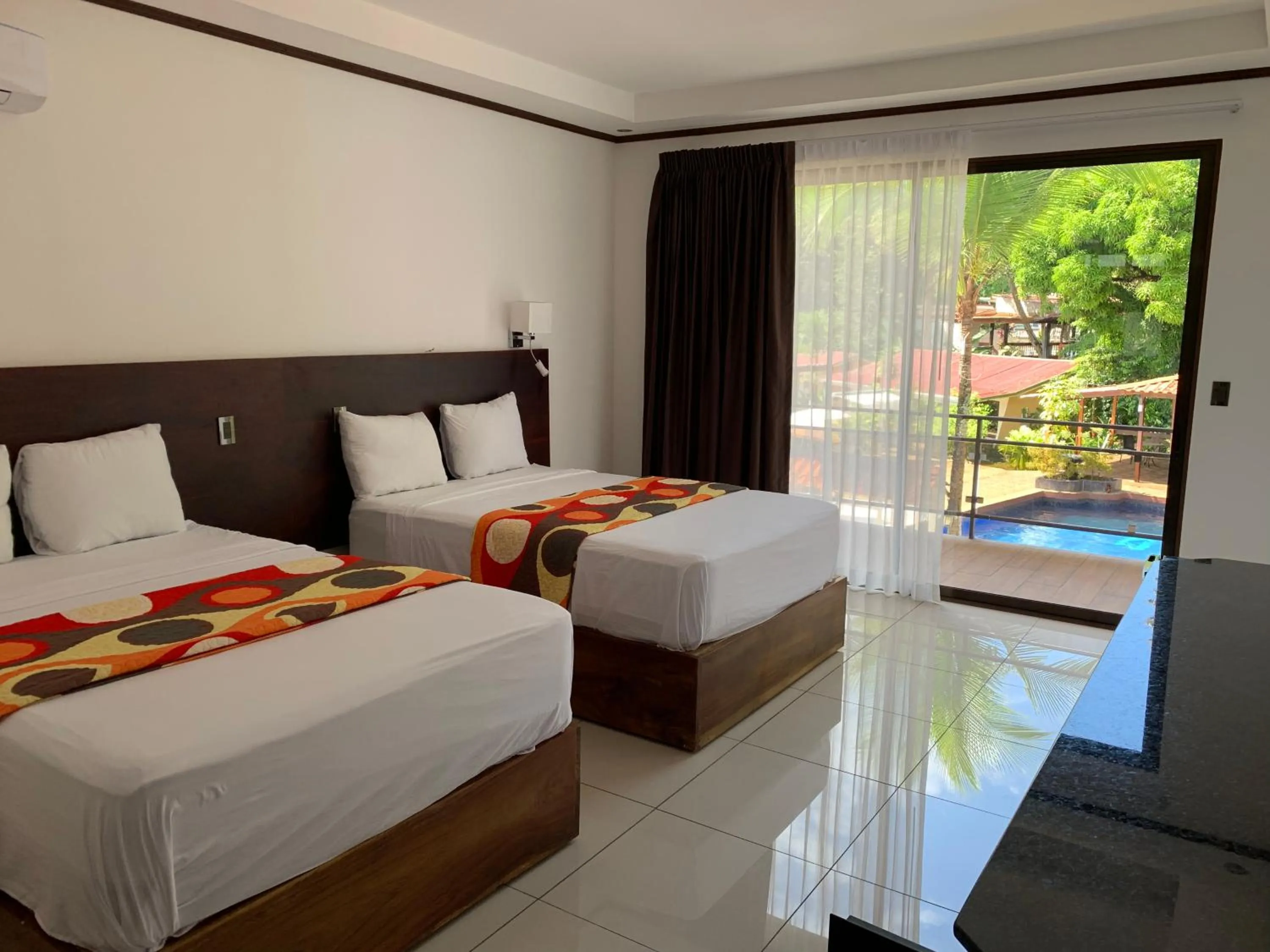 Photo of the whole room, Bed in Hotel Manuel Antonio Park