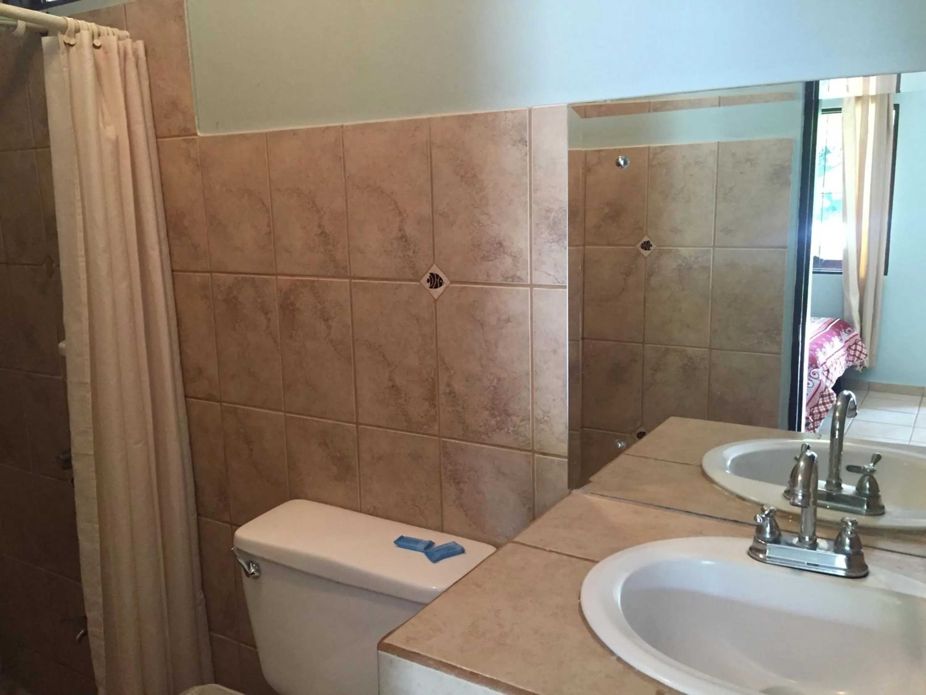 Bathroom in Hotel Manuel Antonio Park