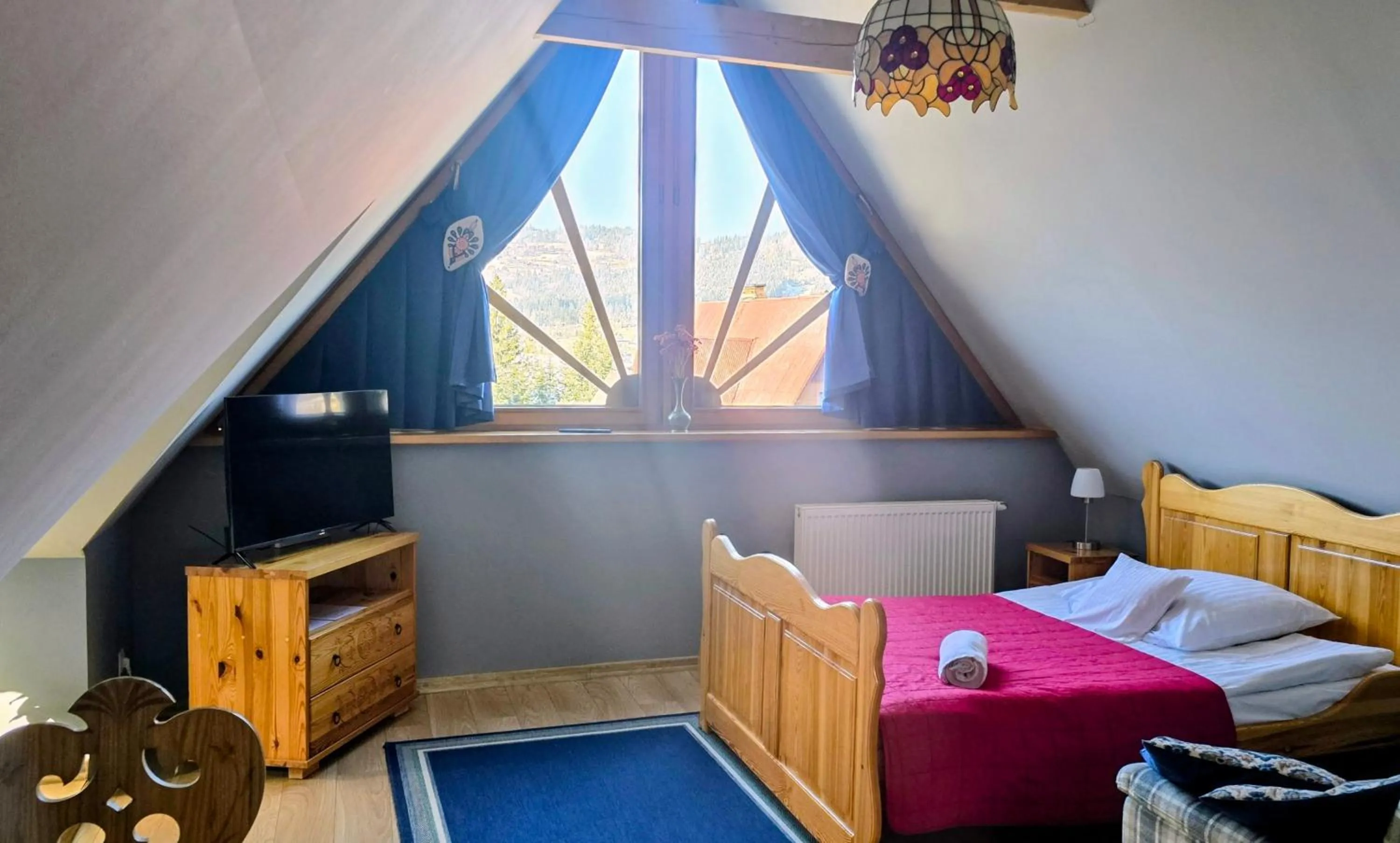 Bed in Domek za Strugiem - pokoje i apartamenty