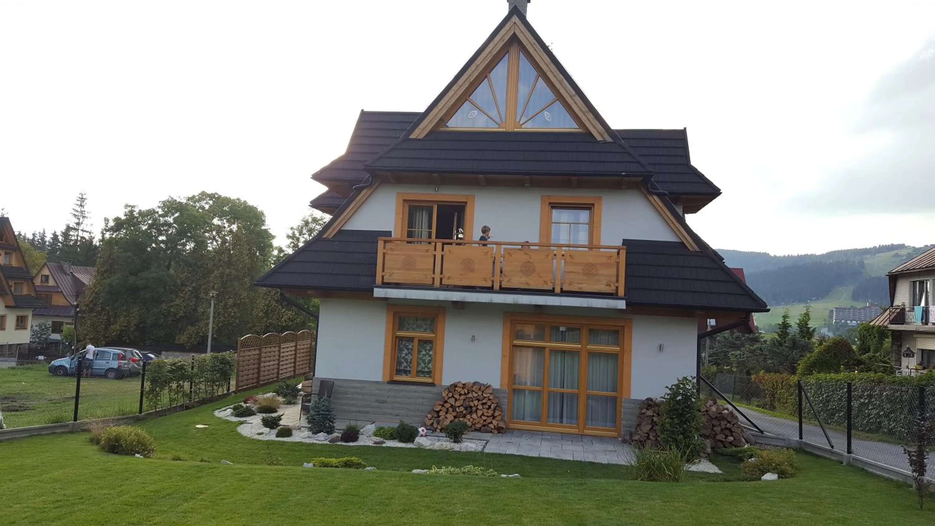 Property building in Domek za Strugiem - pokoje i apartamenty