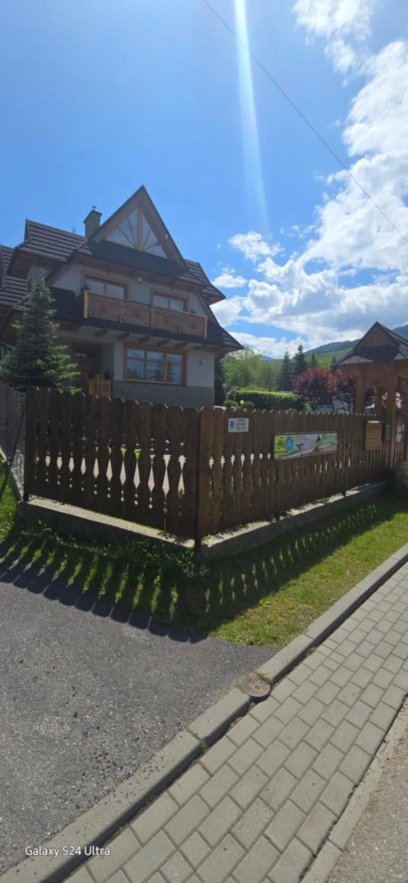Property building in Domek za Strugiem - pokoje i apartamenty