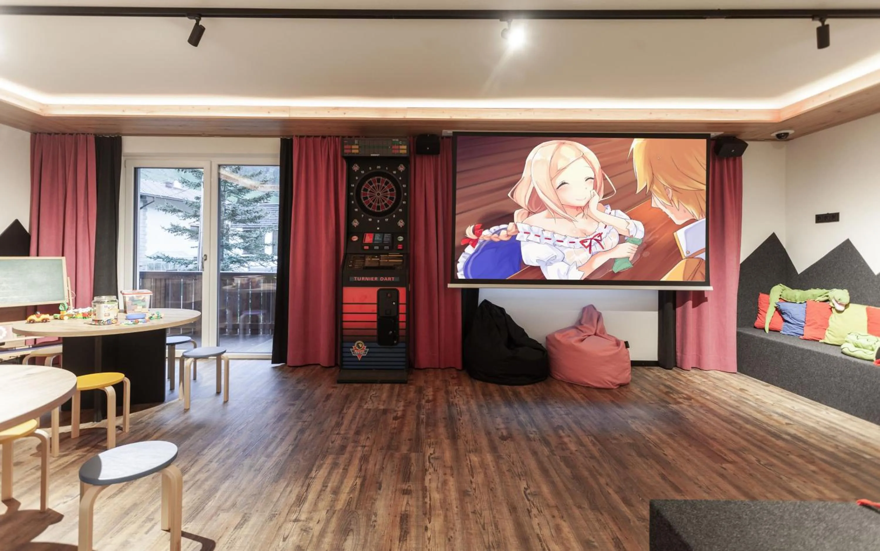 Kids's club in first mountain Hotel Ötztal