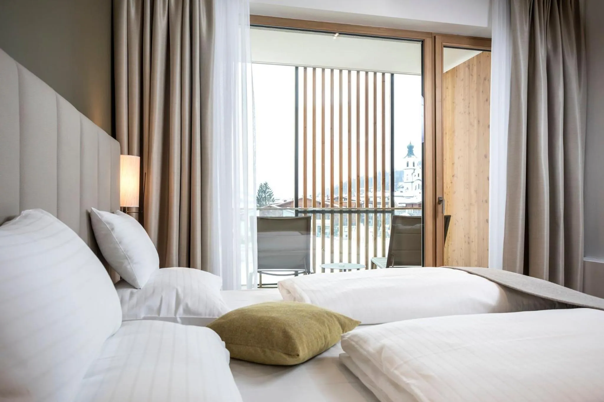 Bedroom, Bed in Das Hohe Salve Sportresort, 4 Sterne Superior