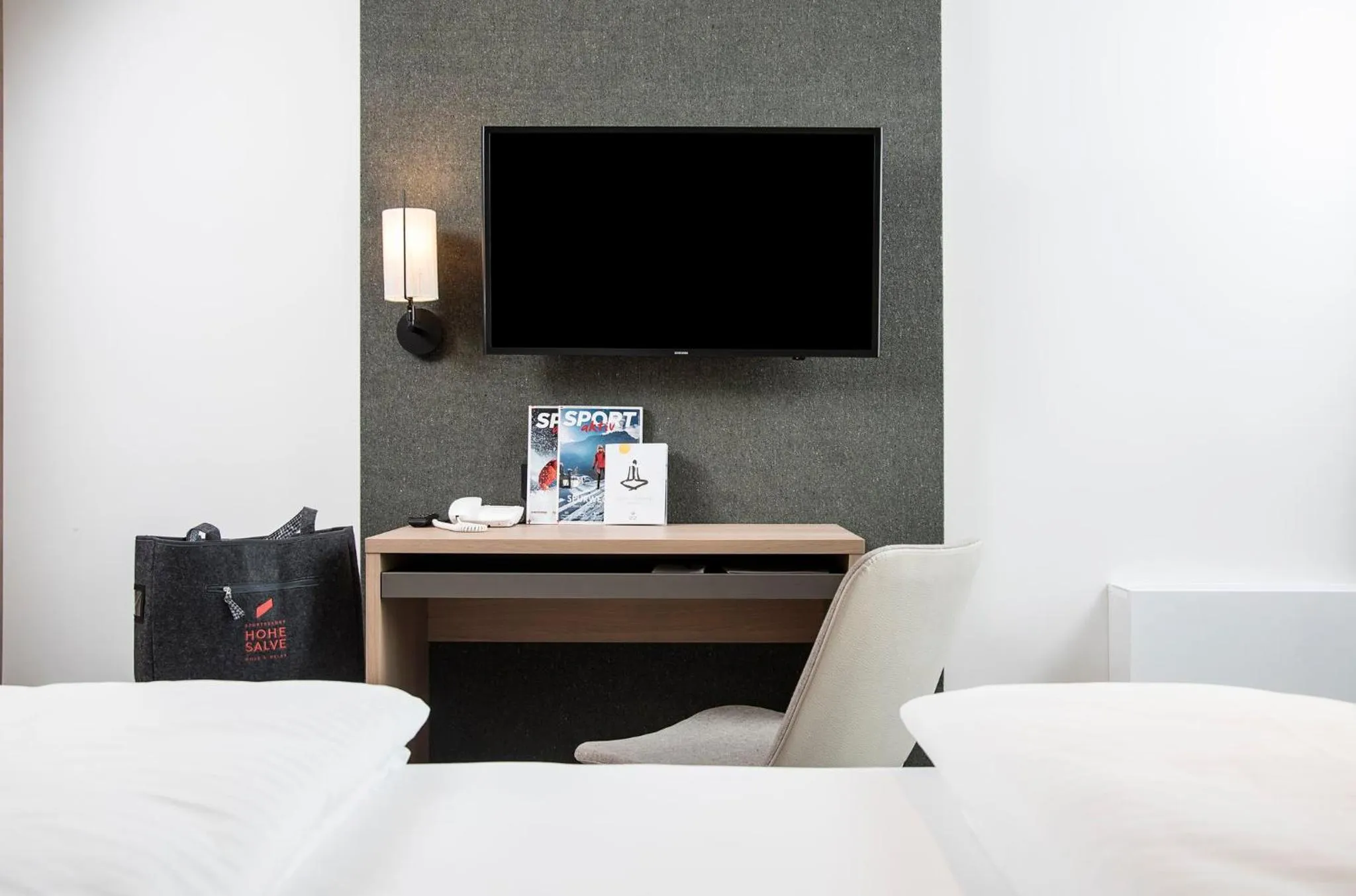 Photo of the whole room, Bed in Das Hohe Salve Sportresort, 4 Sterne Superior