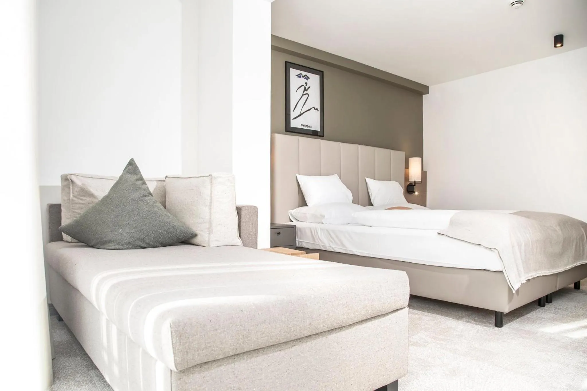 Photo of the whole room, Bed in Das Hohe Salve Sportresort, 4 Sterne Superior