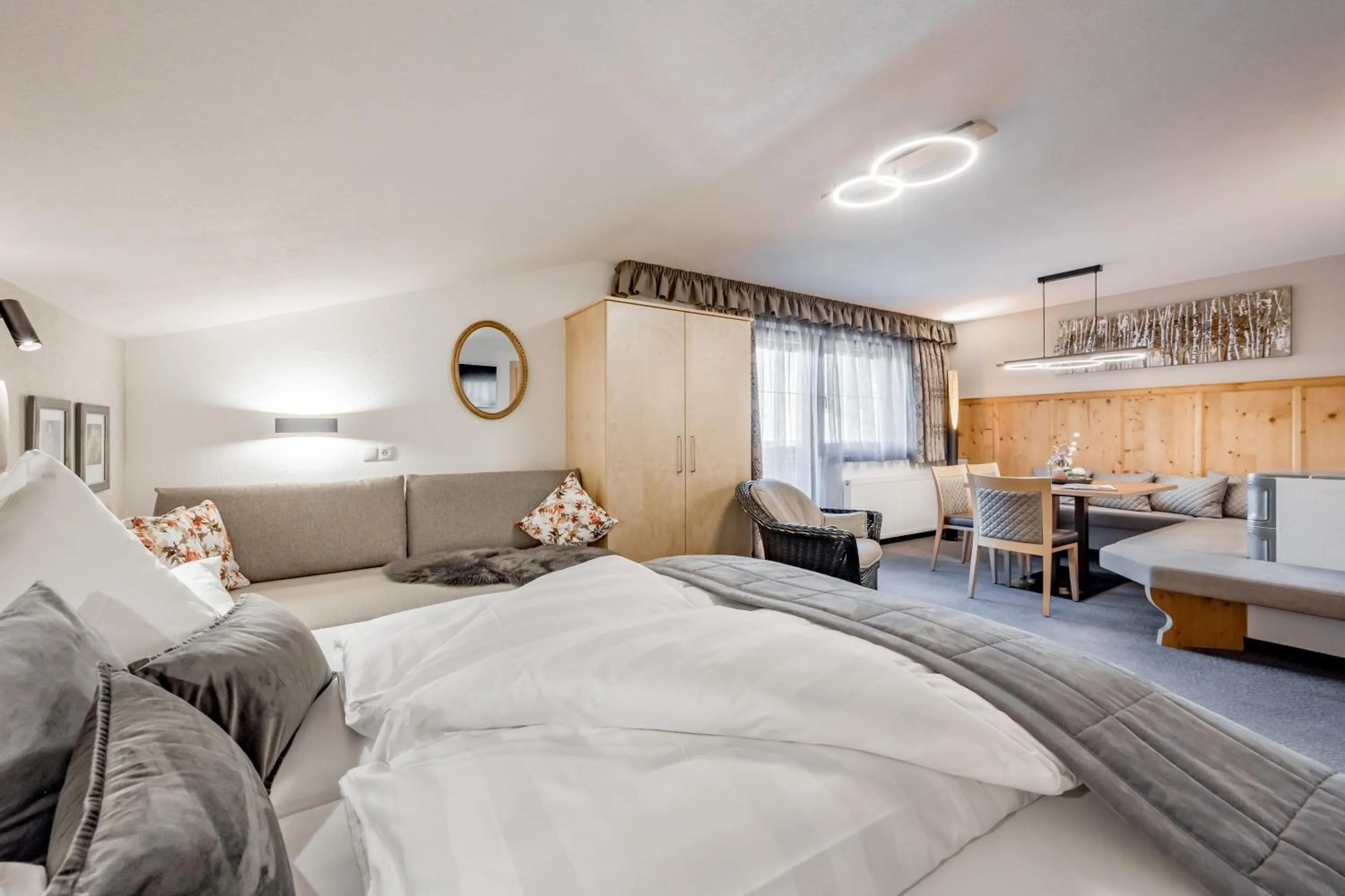 Living room, Bed in Aliona Apart