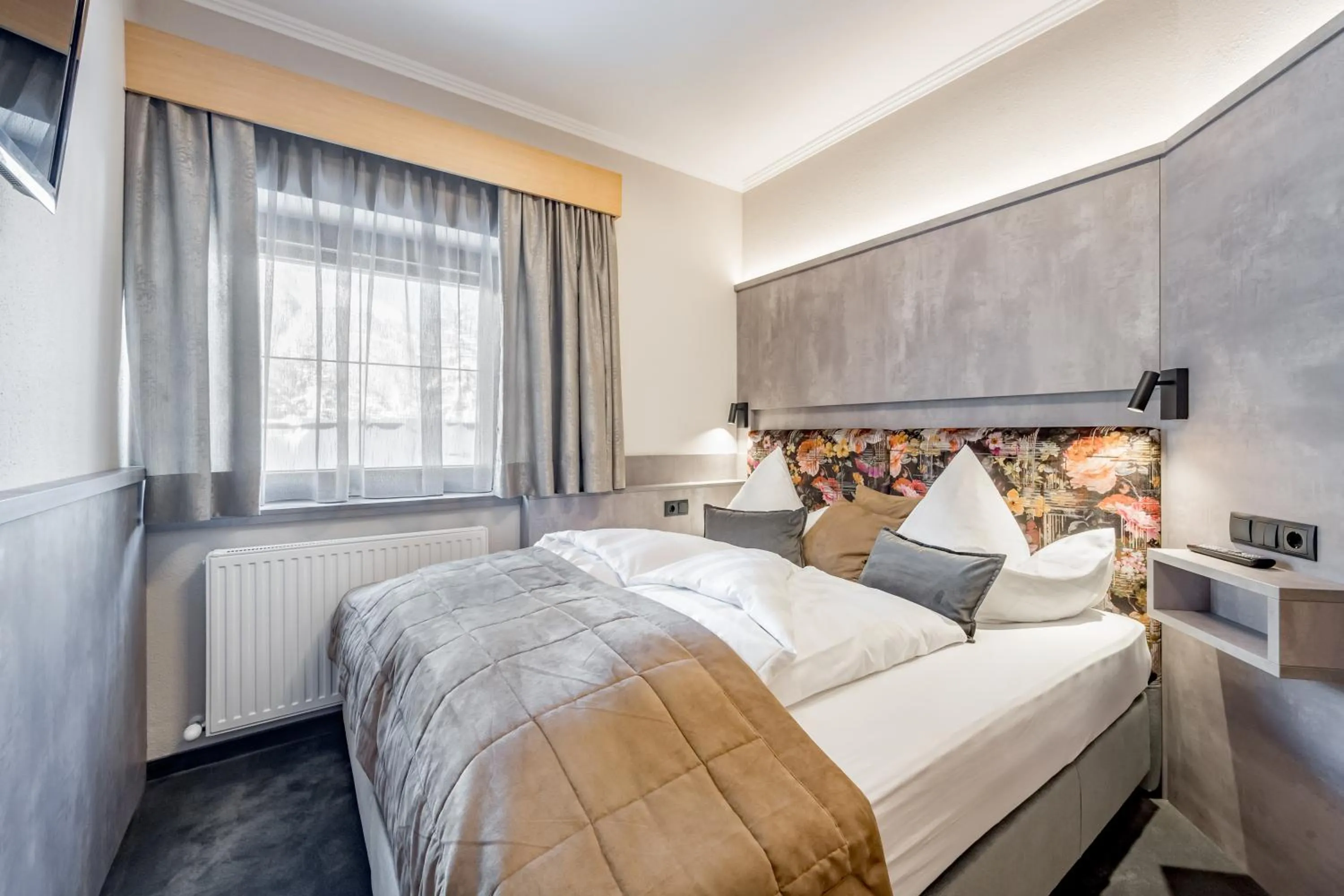 Photo of the whole room, Bed in Aliona Apart