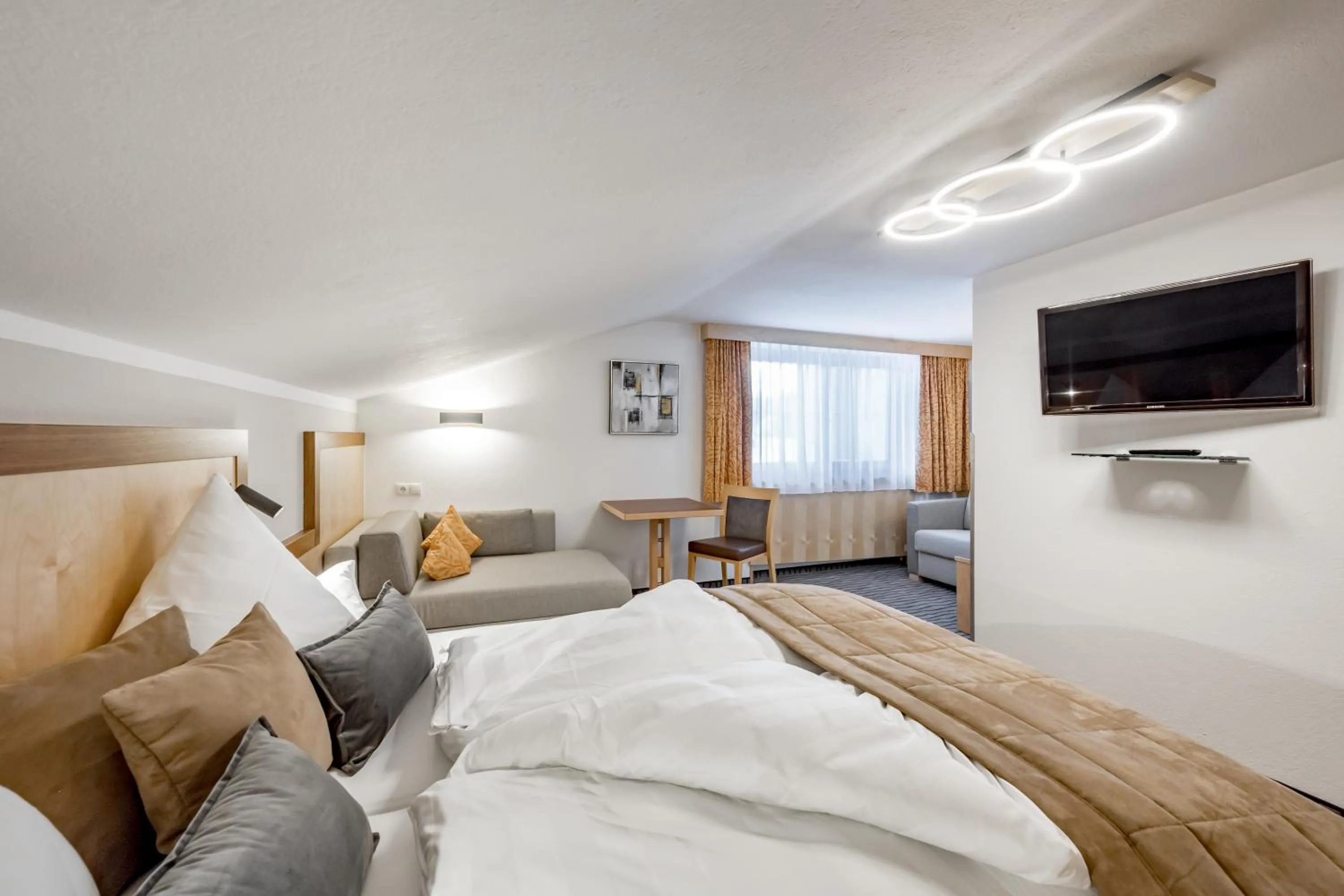 Photo of the whole room, Bed in Aliona Apart