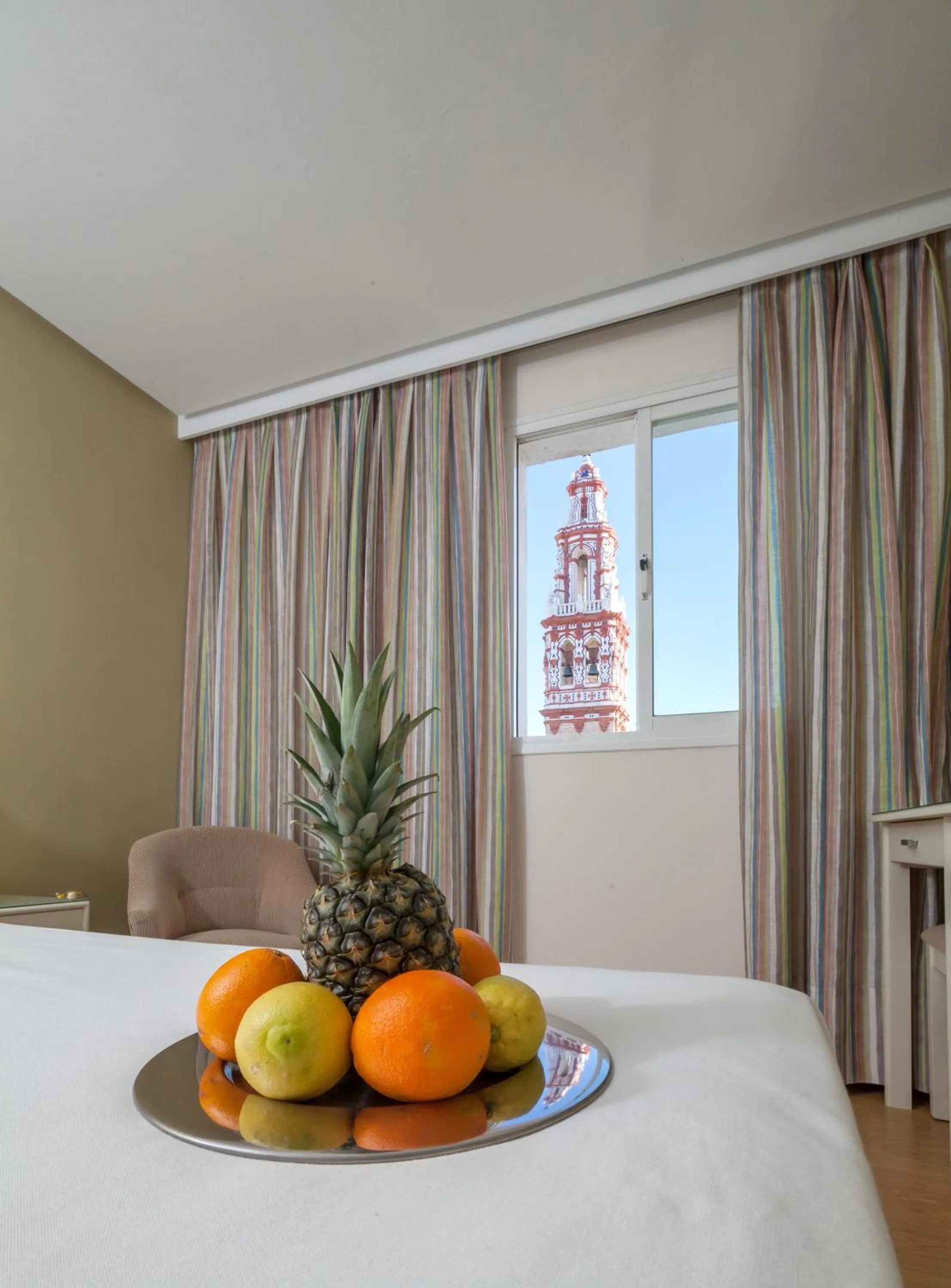 Street view, Bed in Hotel Platería