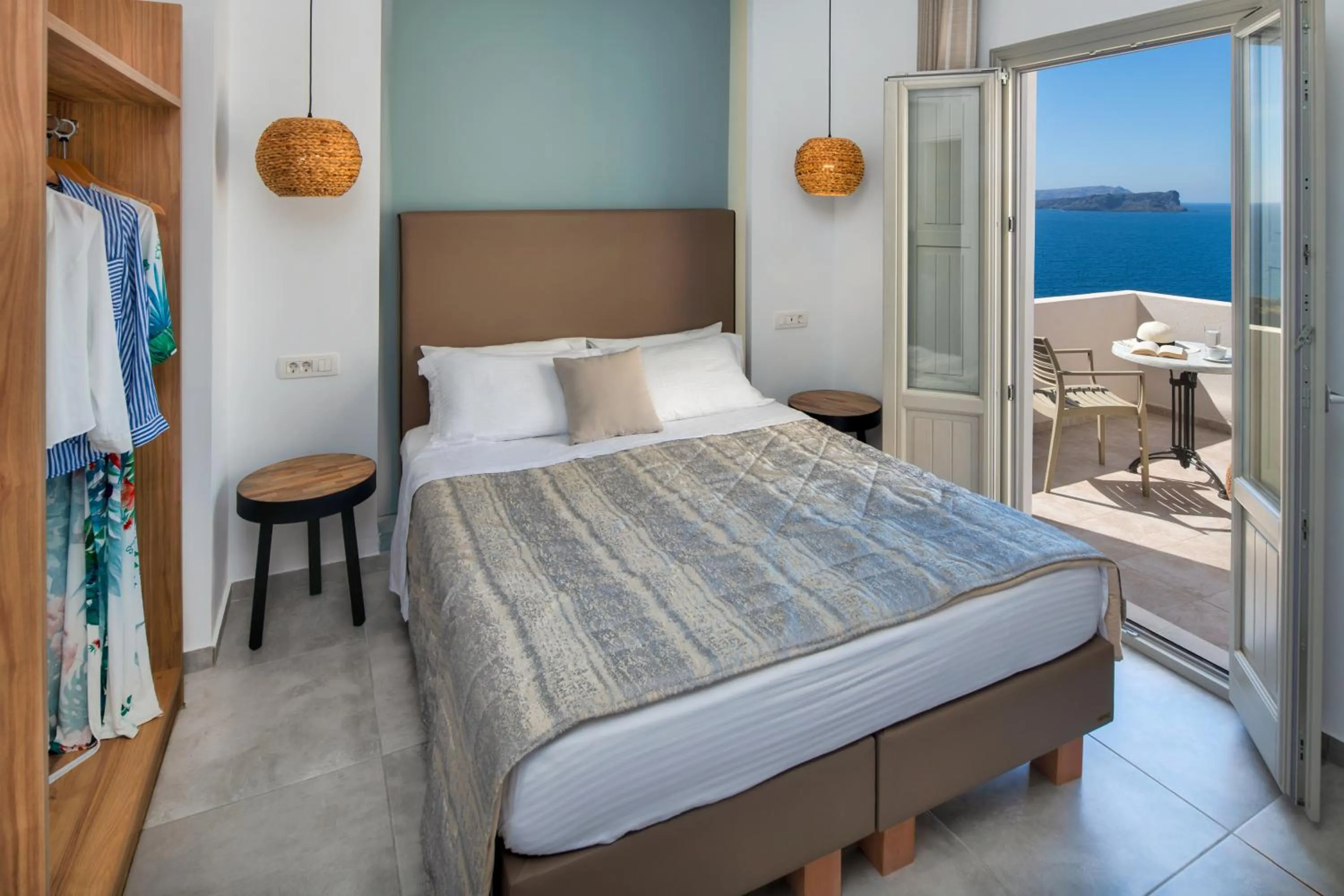 Bed in Kokkinos Villas